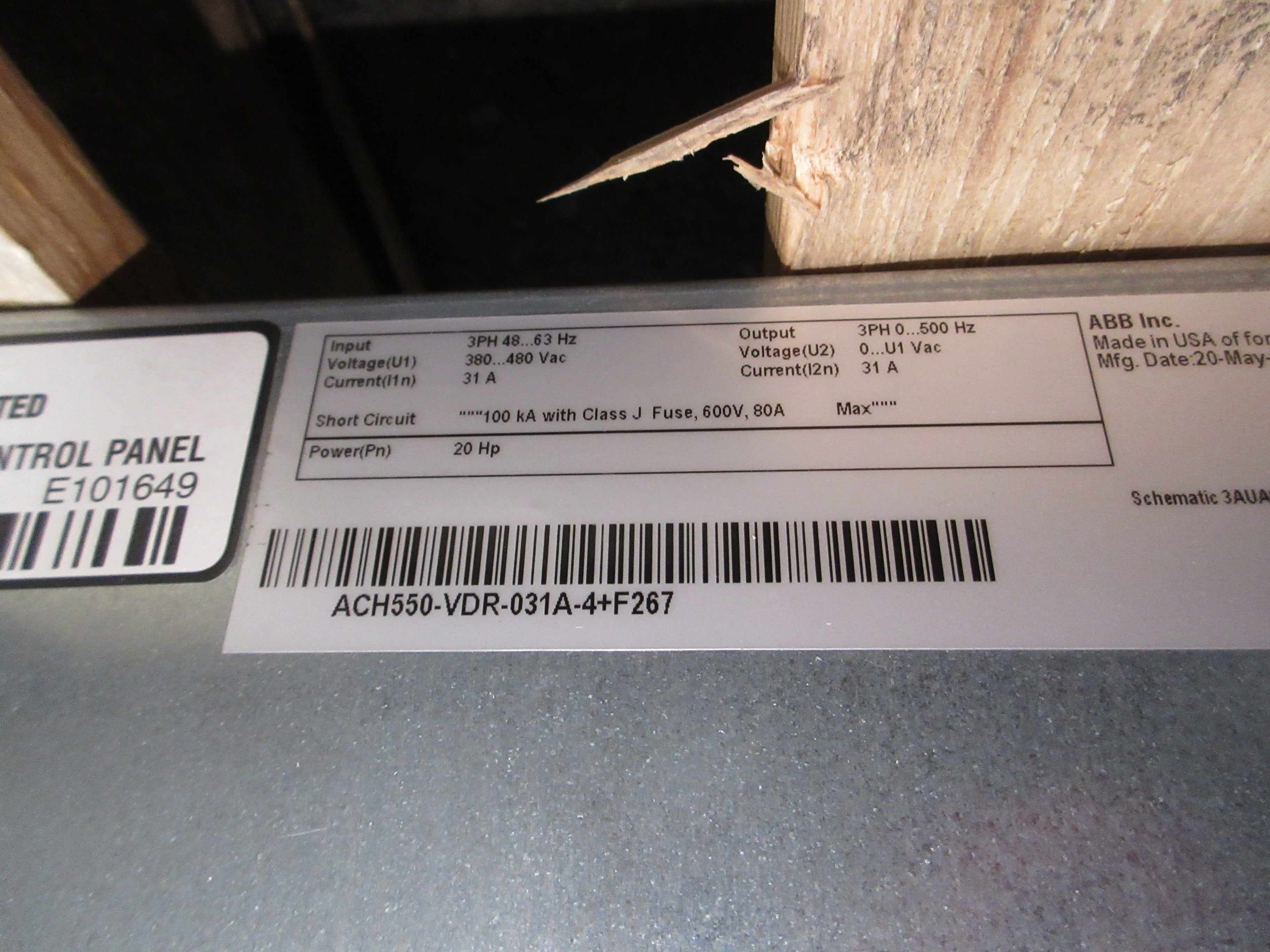 ABB ACH550 AC Drive w/ Bypass ACH550-VDR-031A-4+F267 20HP 3Ph w/ Keypad Used