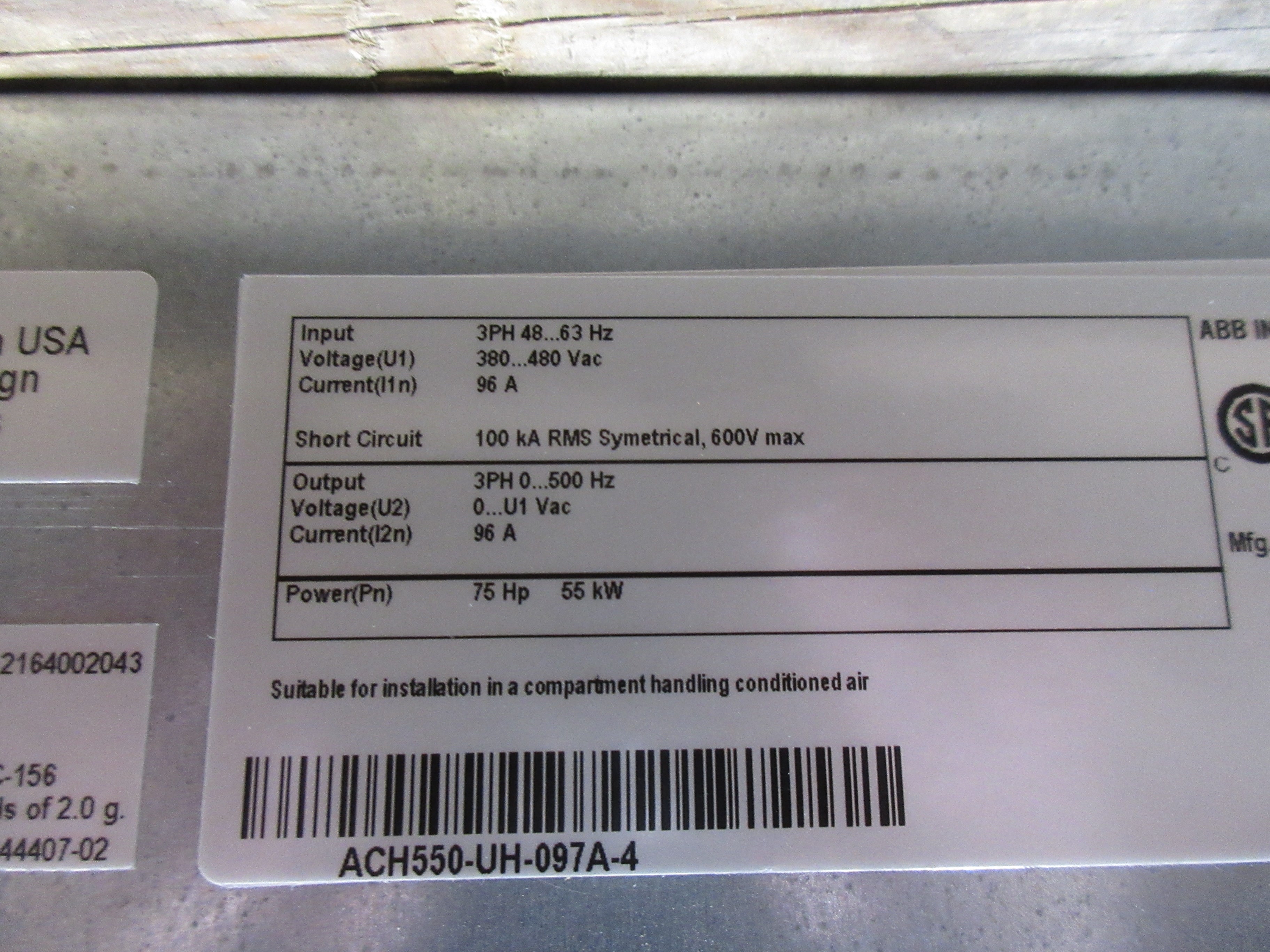 ABB ACH550 AC Drive ACH550-UH-097A-4 75HP 3Ph w/ Keypad Used