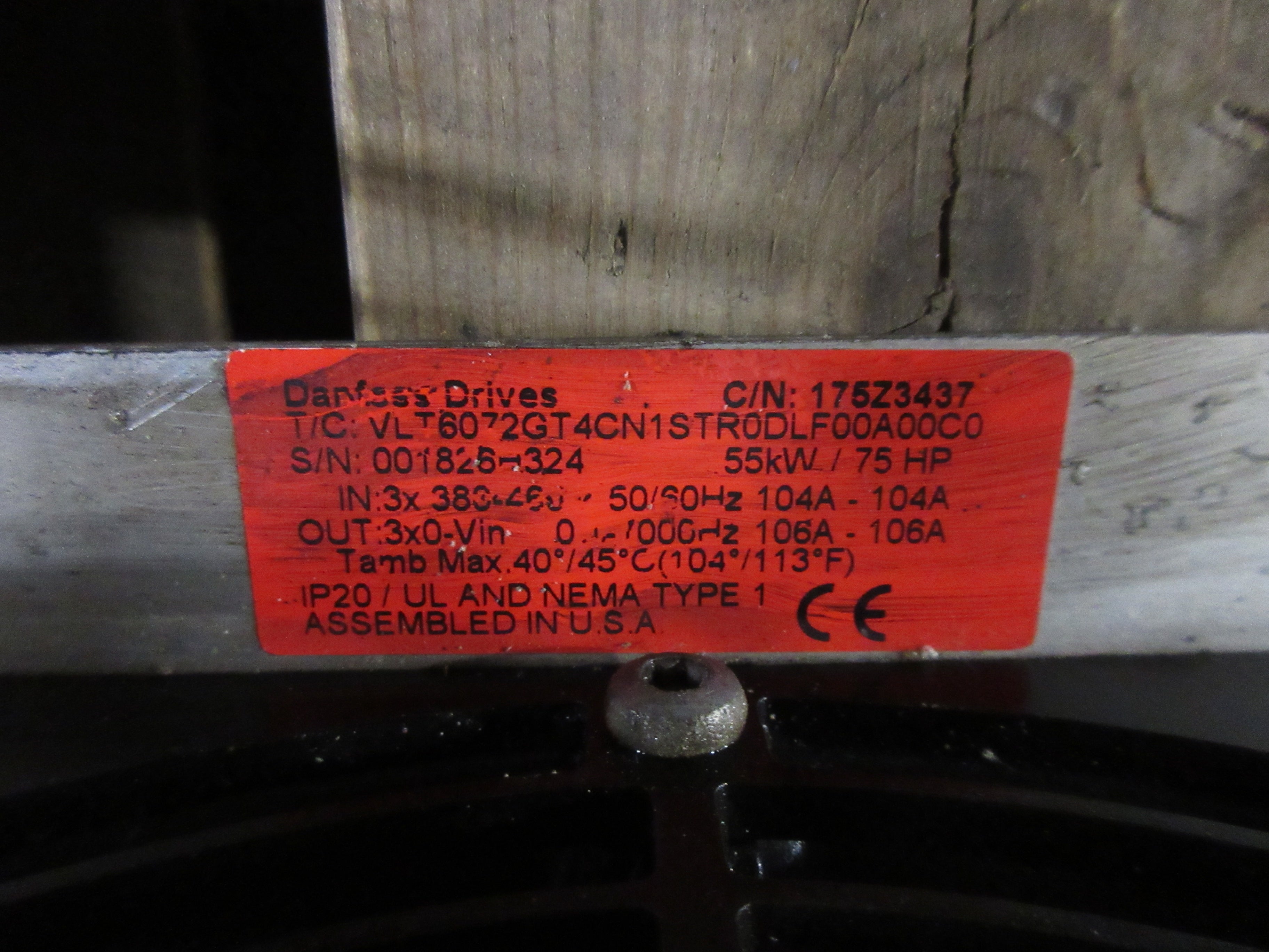 Danfoss VLT 6000 AC Drive 175Z3437 75HP 3Ph w/ Keypad Used