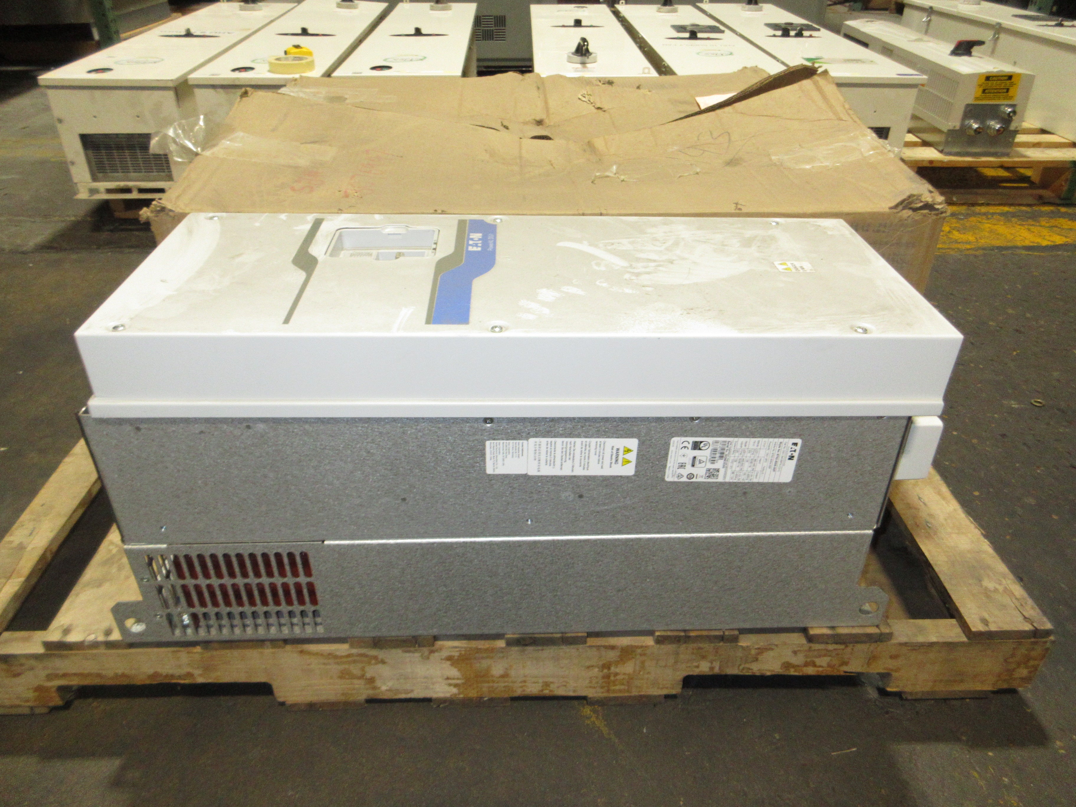 Eaton PowerXL DG1 AC Drive DG1-34105FN-C21C 100HP 3Ph *No Keypad* Used