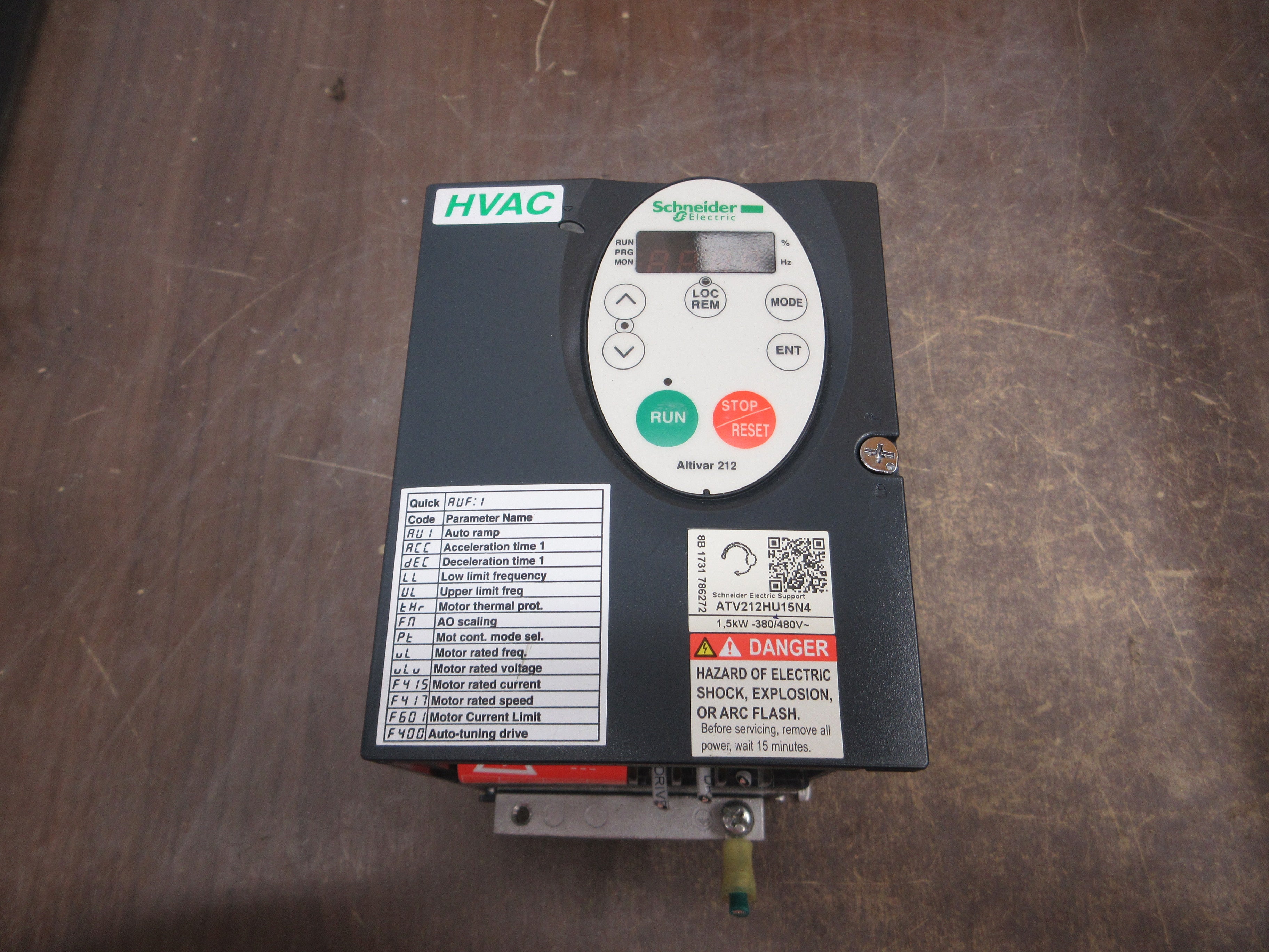 Schneider Electric Altivar AC Drive ATV212HU15N4 2HP 3Ph Used