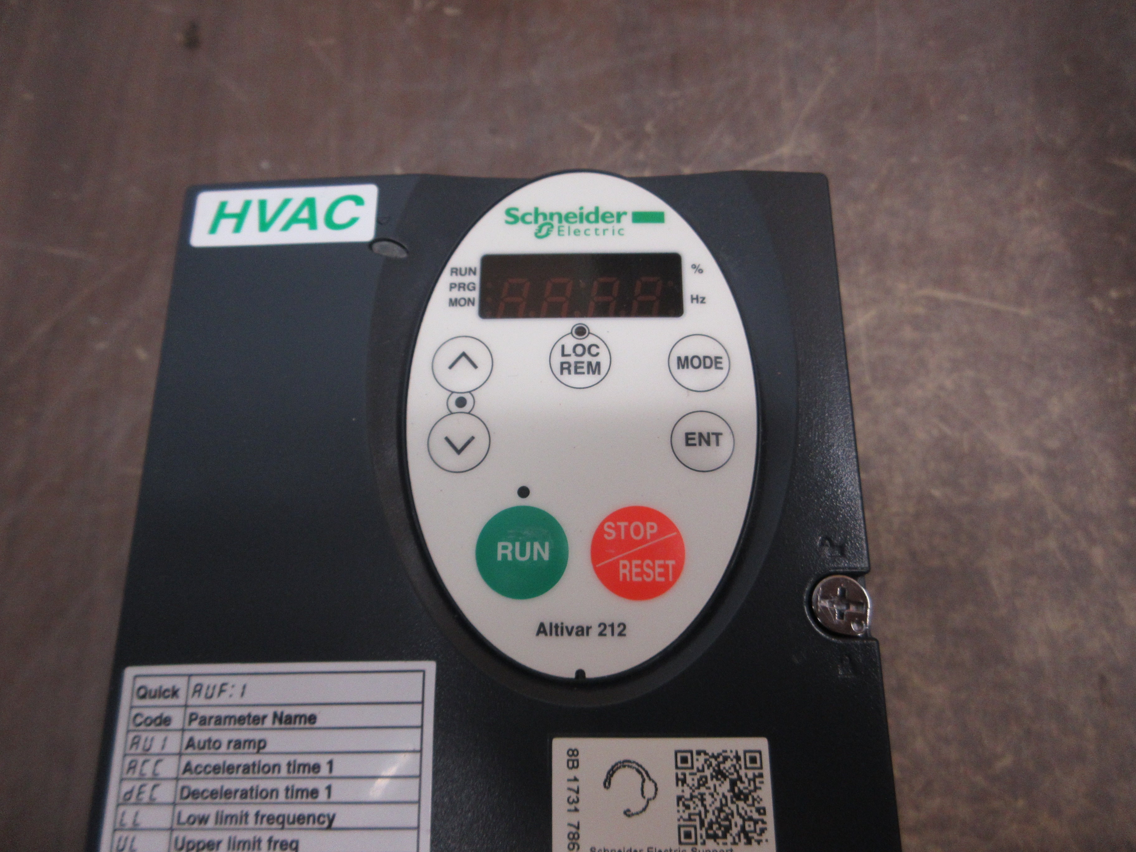 Schneider Electric Altivar AC Drive ATV212HU15N4 2HP 3Ph Used