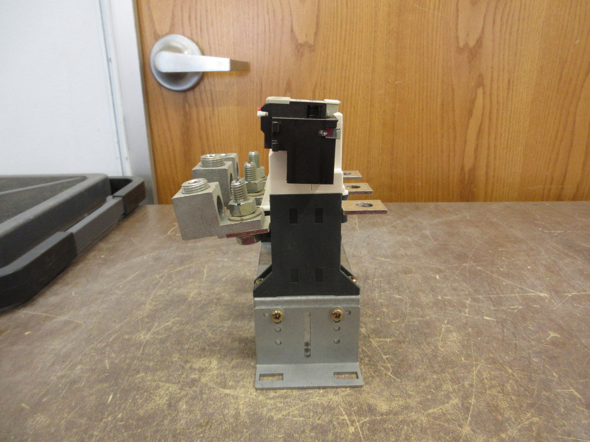 Telemecanique Solid State Overload LR9F5571 Trip: 132-220A w/ Mount Used