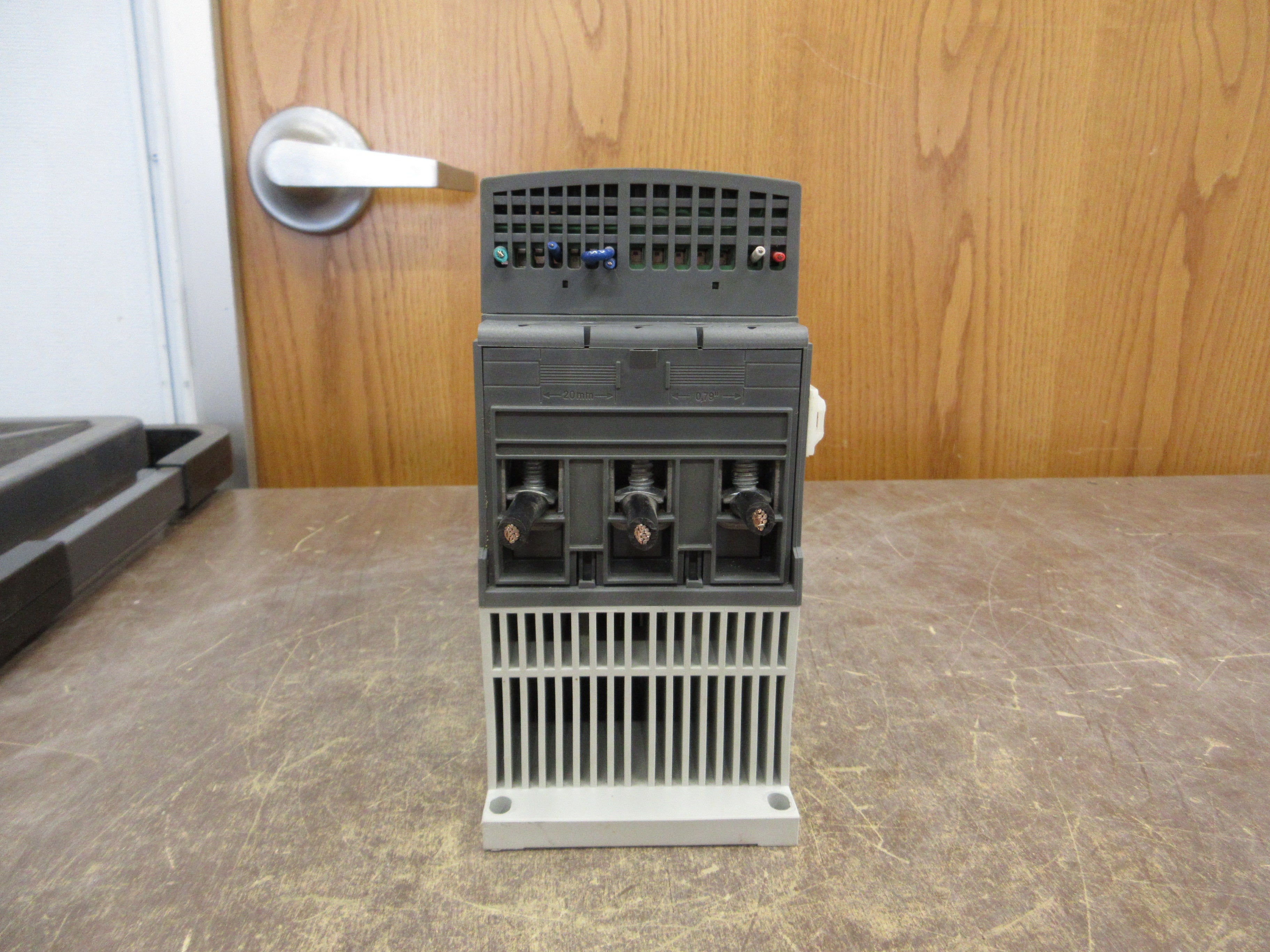 ABB Soft Start PSE60-600-70 50HP 208-600V Used