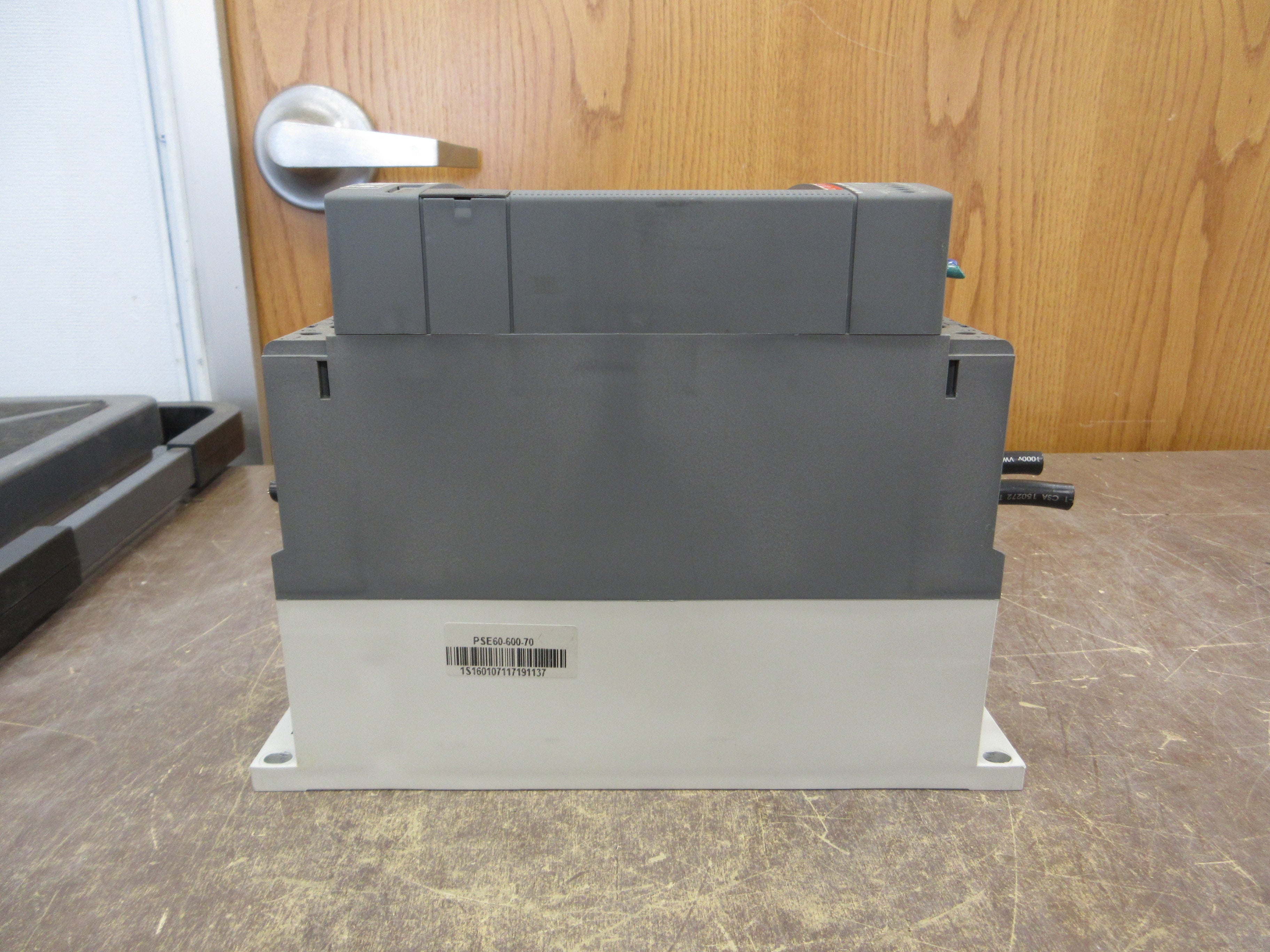 ABB Soft Start PSE60-600-70 50HP 208-600V Used