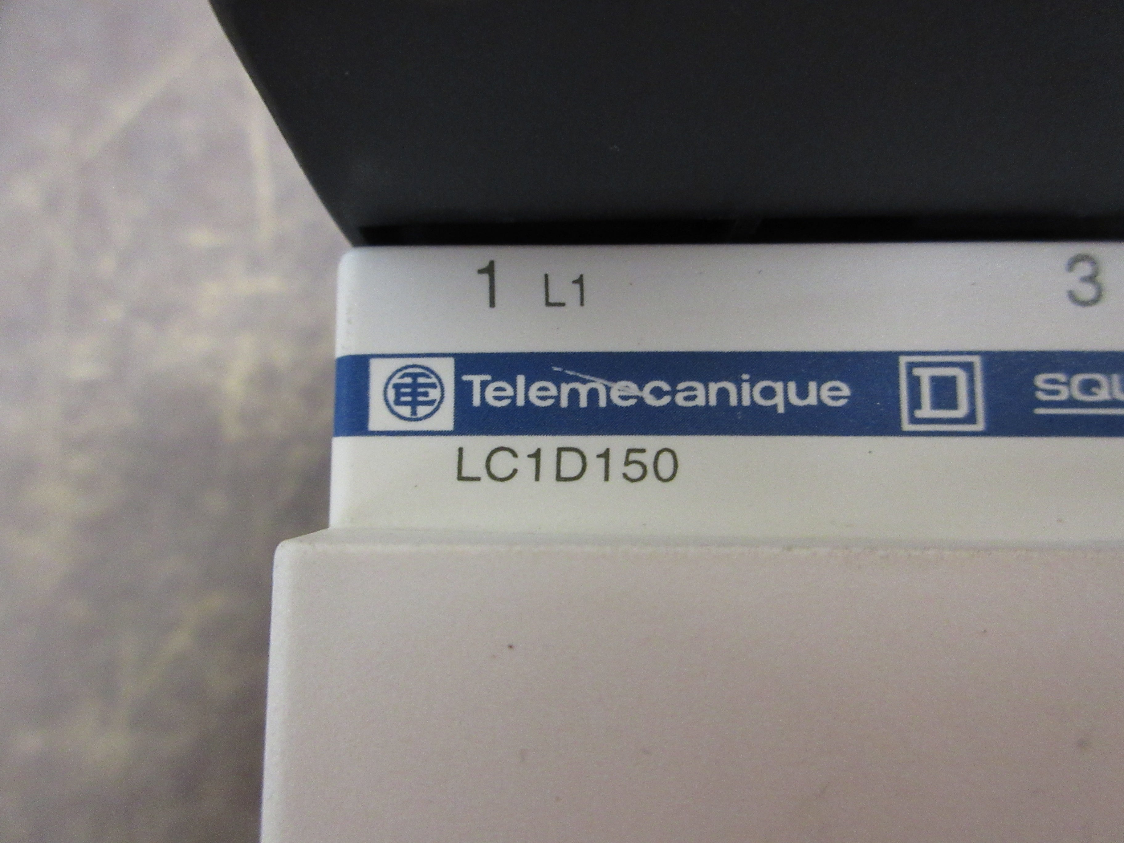 Telemecanique Contactor LC1D150 120V Coil 160A 600V (1) Aux Contact w/ Cover