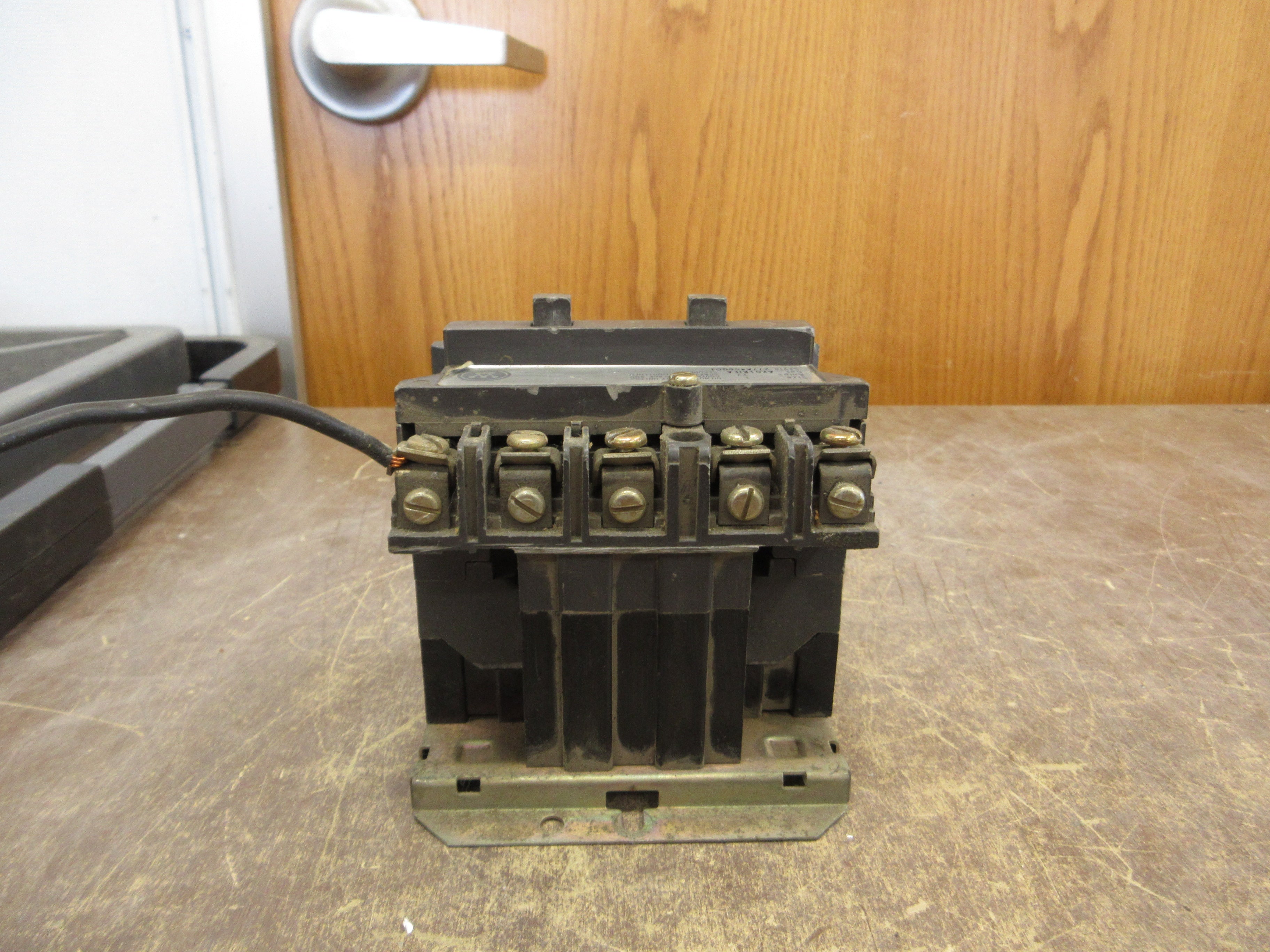 Westinghouse Size 1 Contactor A201KIEA Style #: 277A455G01 120V Coil 27A 600V