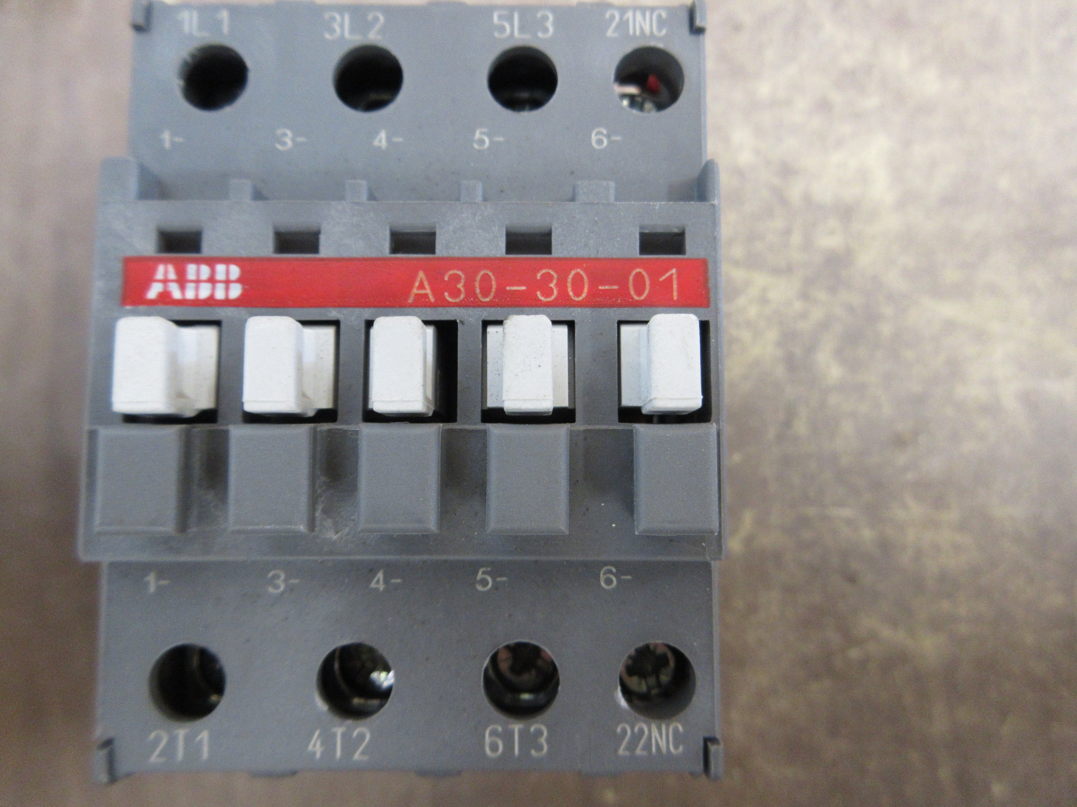 ABB Contactor A30-30-01 110-120V Coil (1) Aux Contact Used