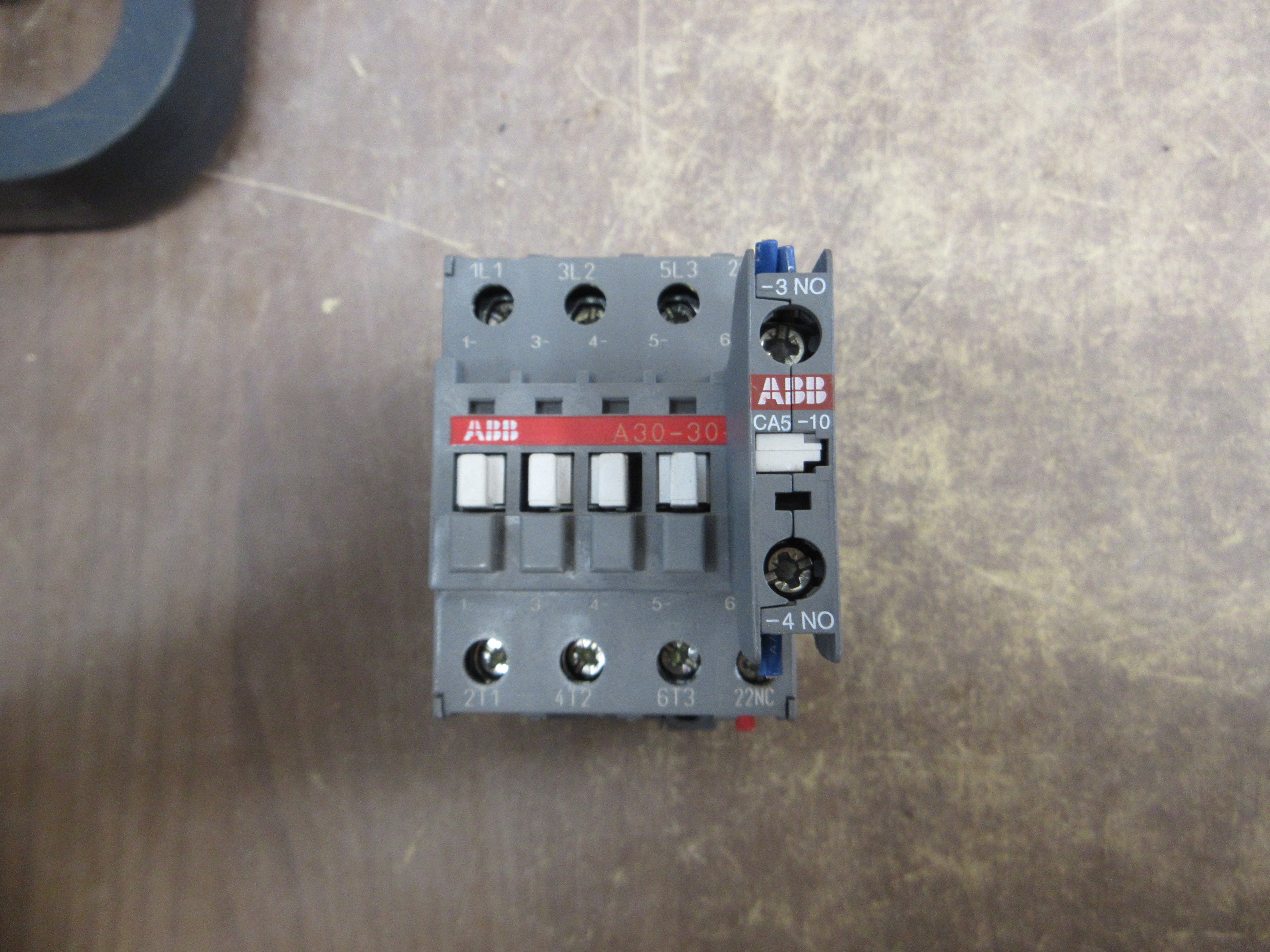 ABB Contactor A30-30-01 110-120V Coil (1) Aux Contact Used