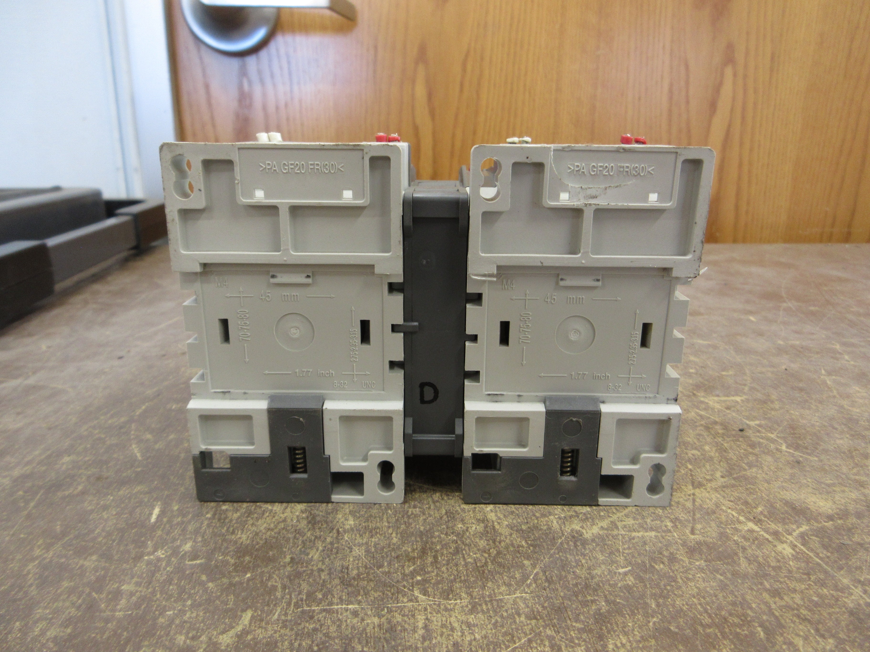 ABB 2-Speed Contactor A40-30-01 / A30-30-01 110-120V Coil (1) Aux Contact Used