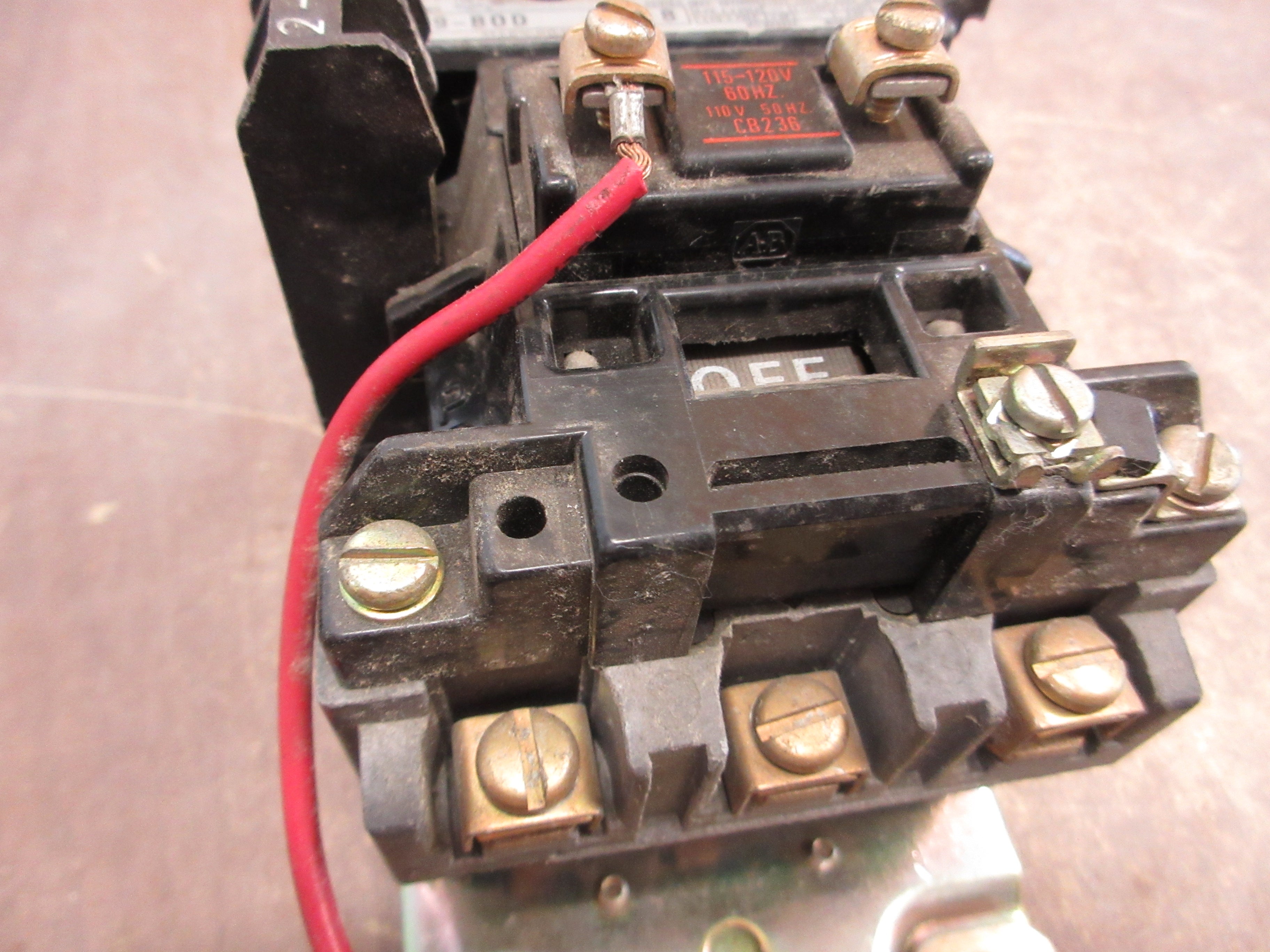 Allen-Bradley Size 1 Contactor 509-BOD Ser. B 115-120V Coil 27A 600V Used