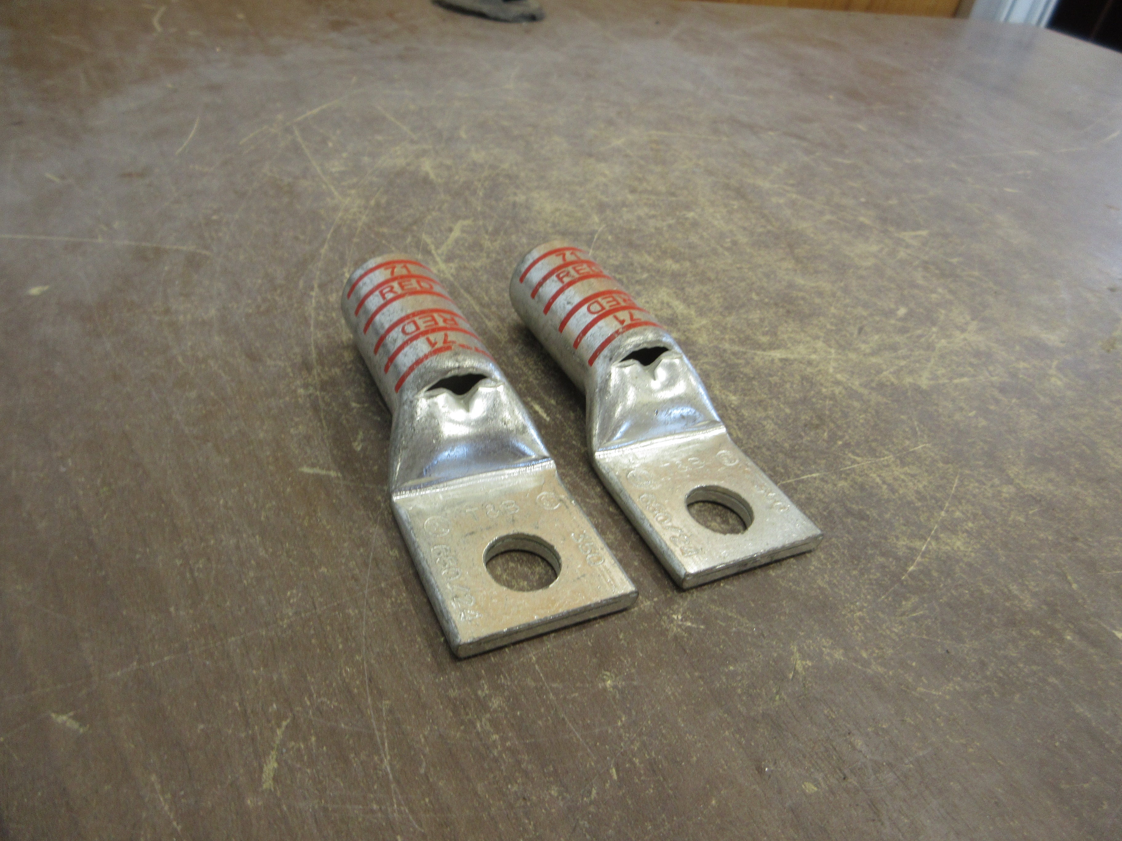 Thomas & Betts Crimp Lug 650/24 1-Hole 350 MCM *No Box* *Lot of 2* New Surplus