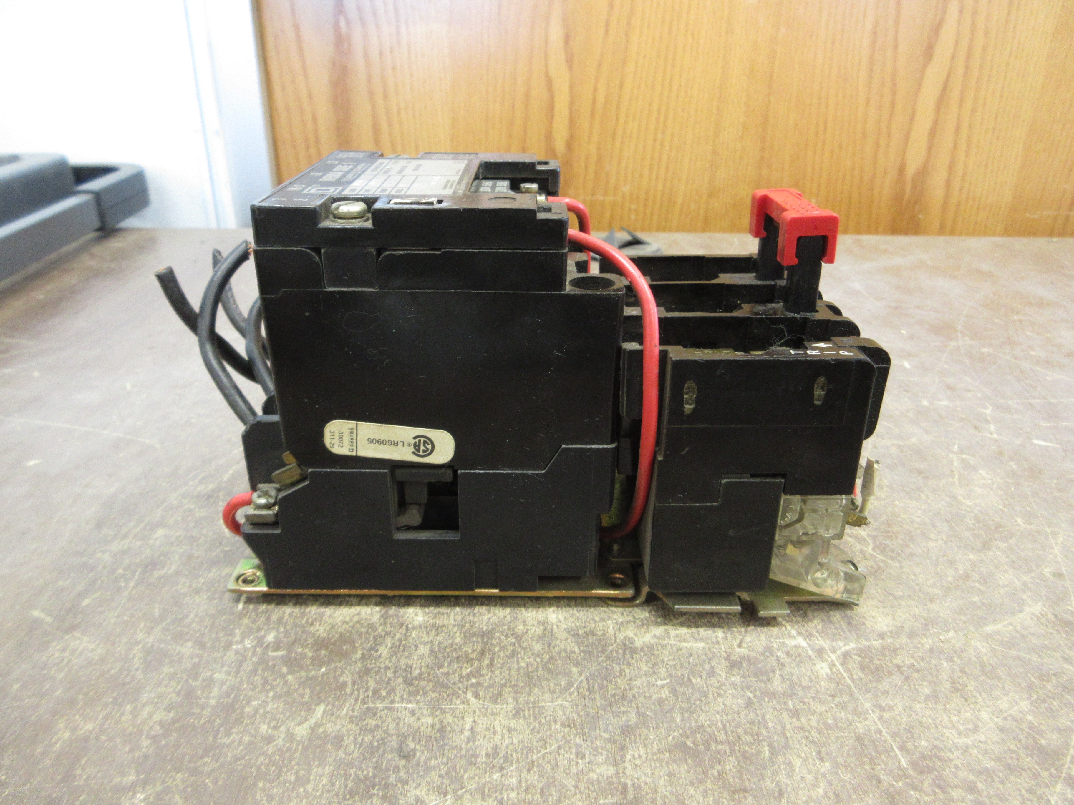 Square D Size 1 Starter 8536 SC0 3 Ser. A 120V Coil Used