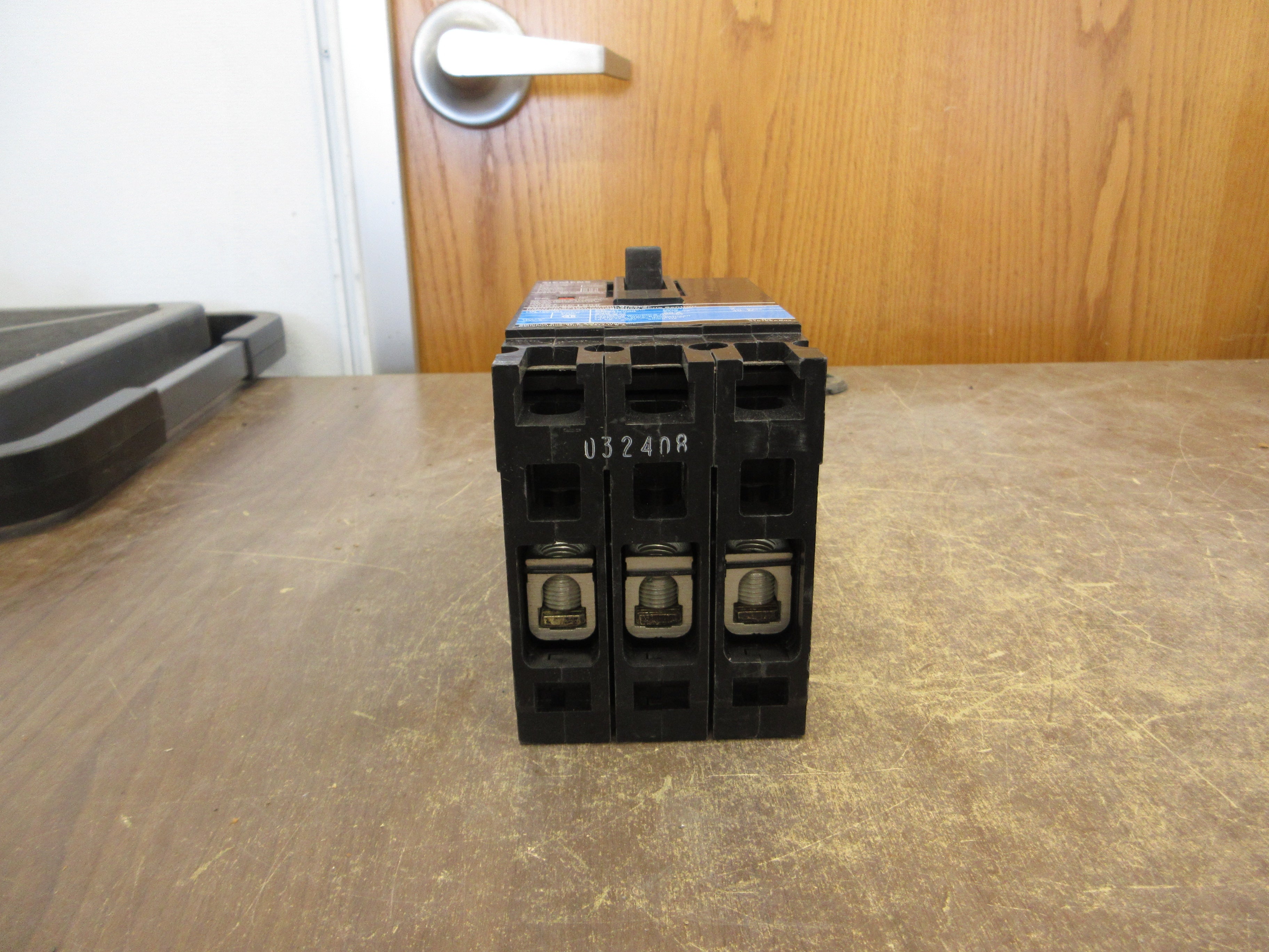 Siemens Circuit Breaker ED23B060L 60A 240V 3P New Surplus