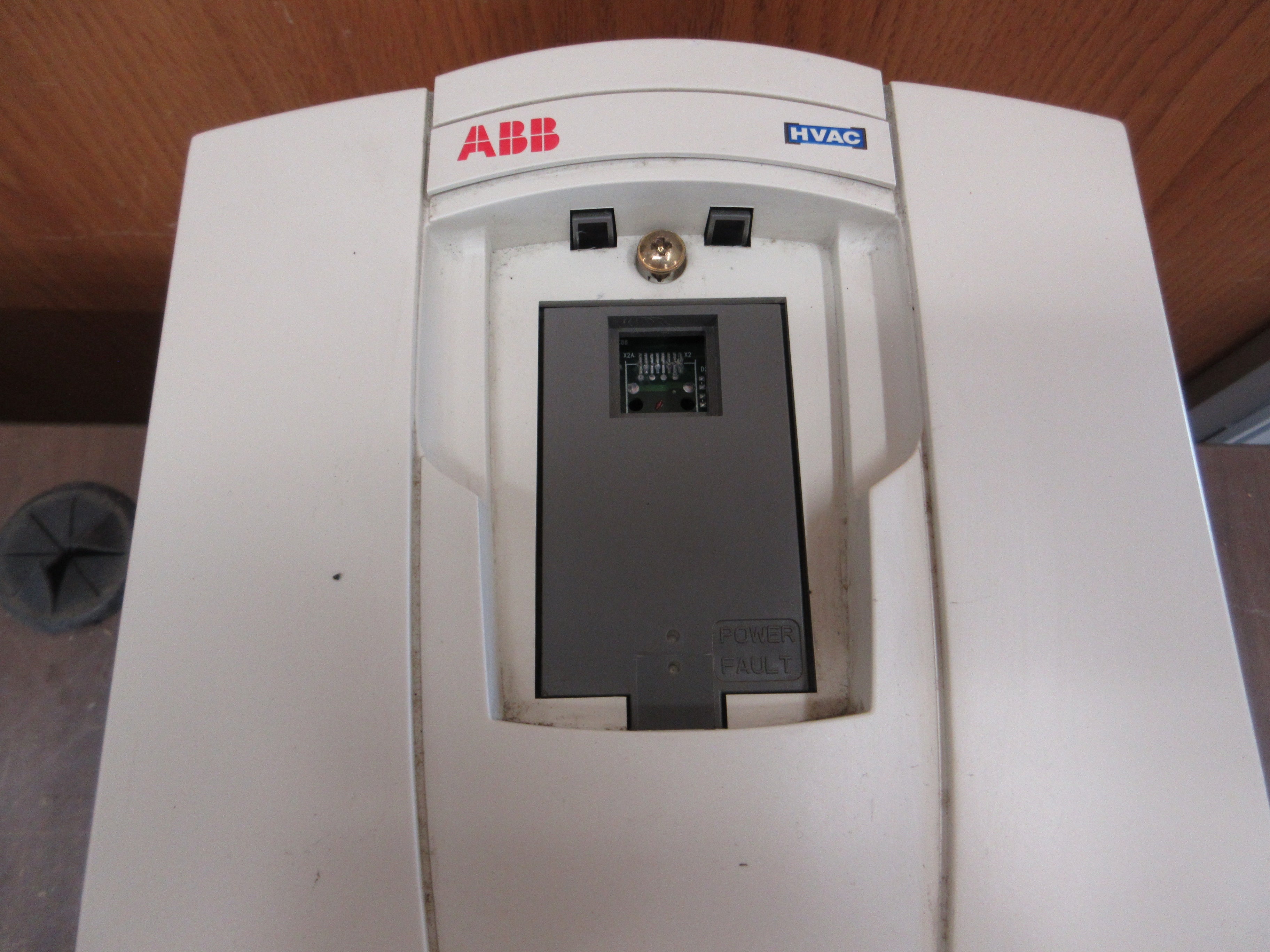 ABB ACH550 AC Drive ACH550-UH-044A-4 30HP 3Ph *No Keypad* Used