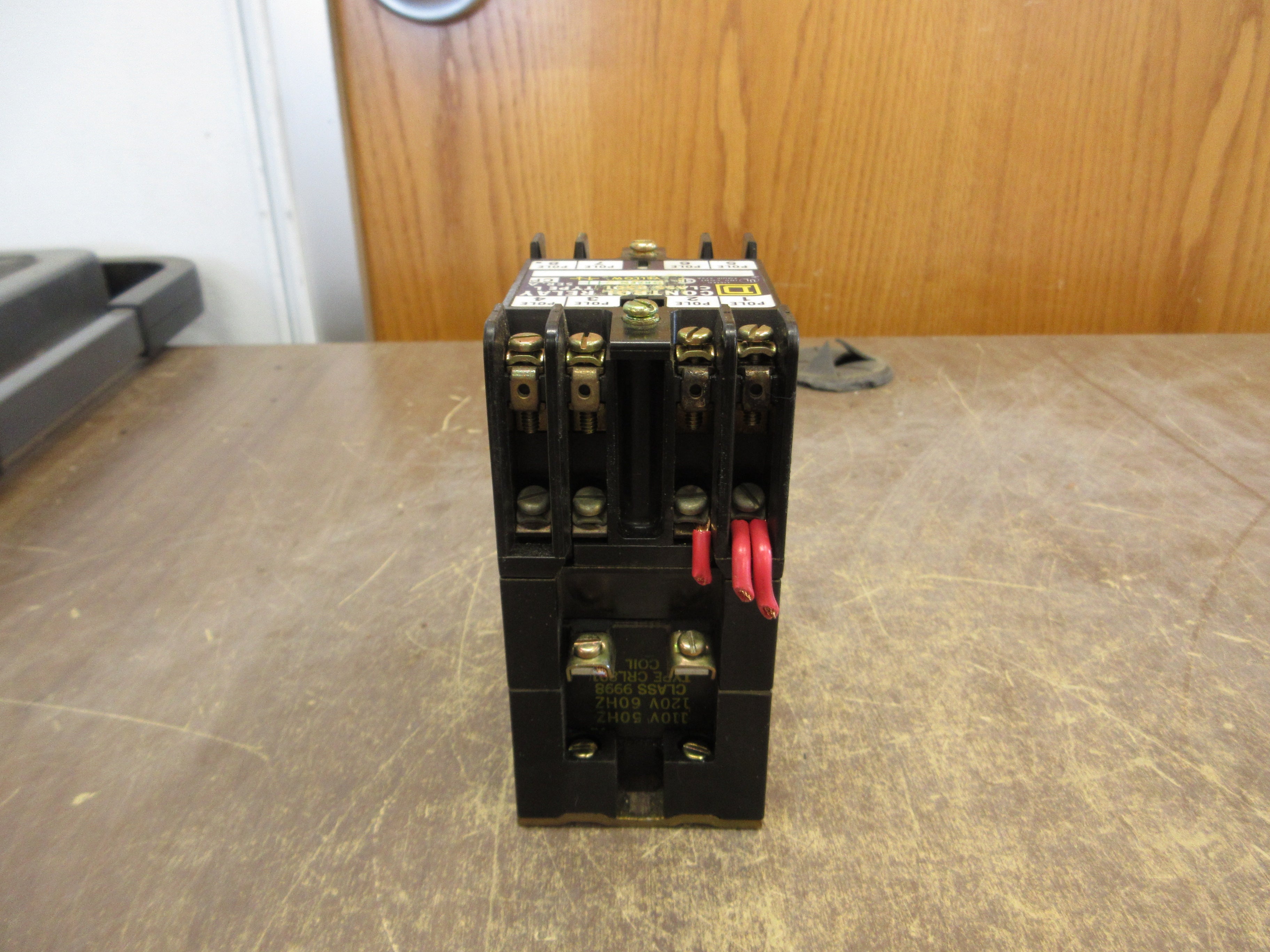 Square D Control Relay 8501 L0-40 Ser. A 120V Coil 8P 10A 600V Used