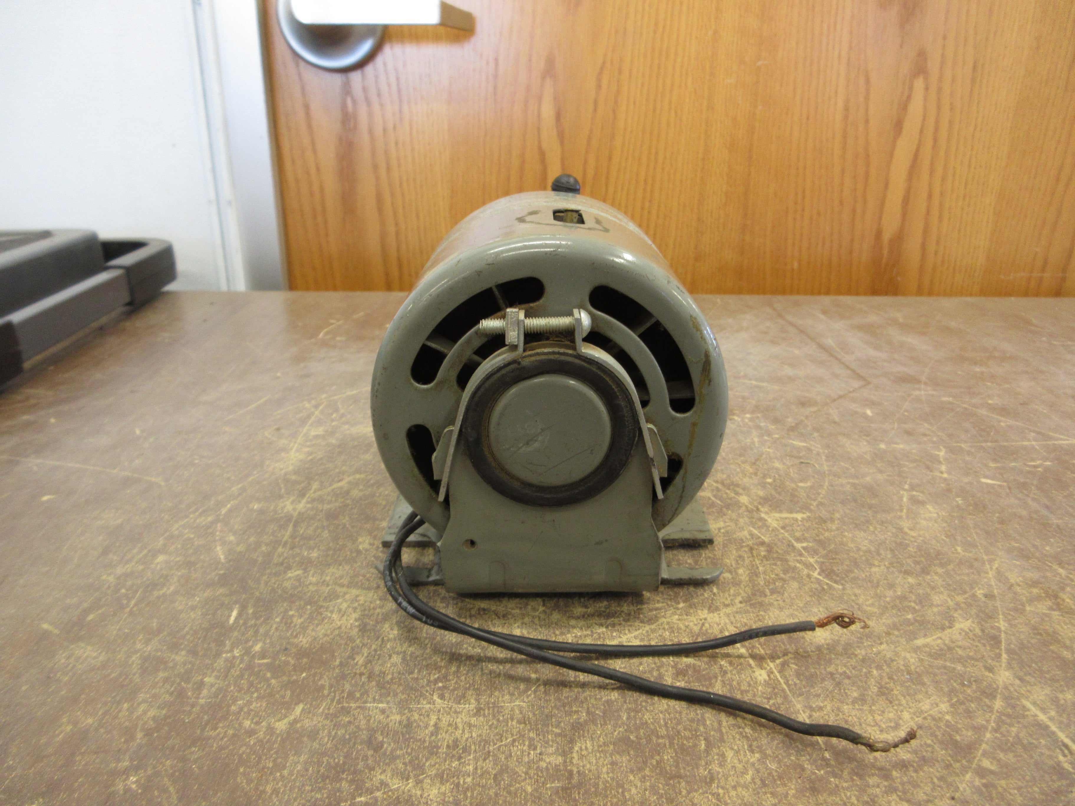 Dayton Motor 3M362 1/15HP 1800RPM 115V 60Hz Used