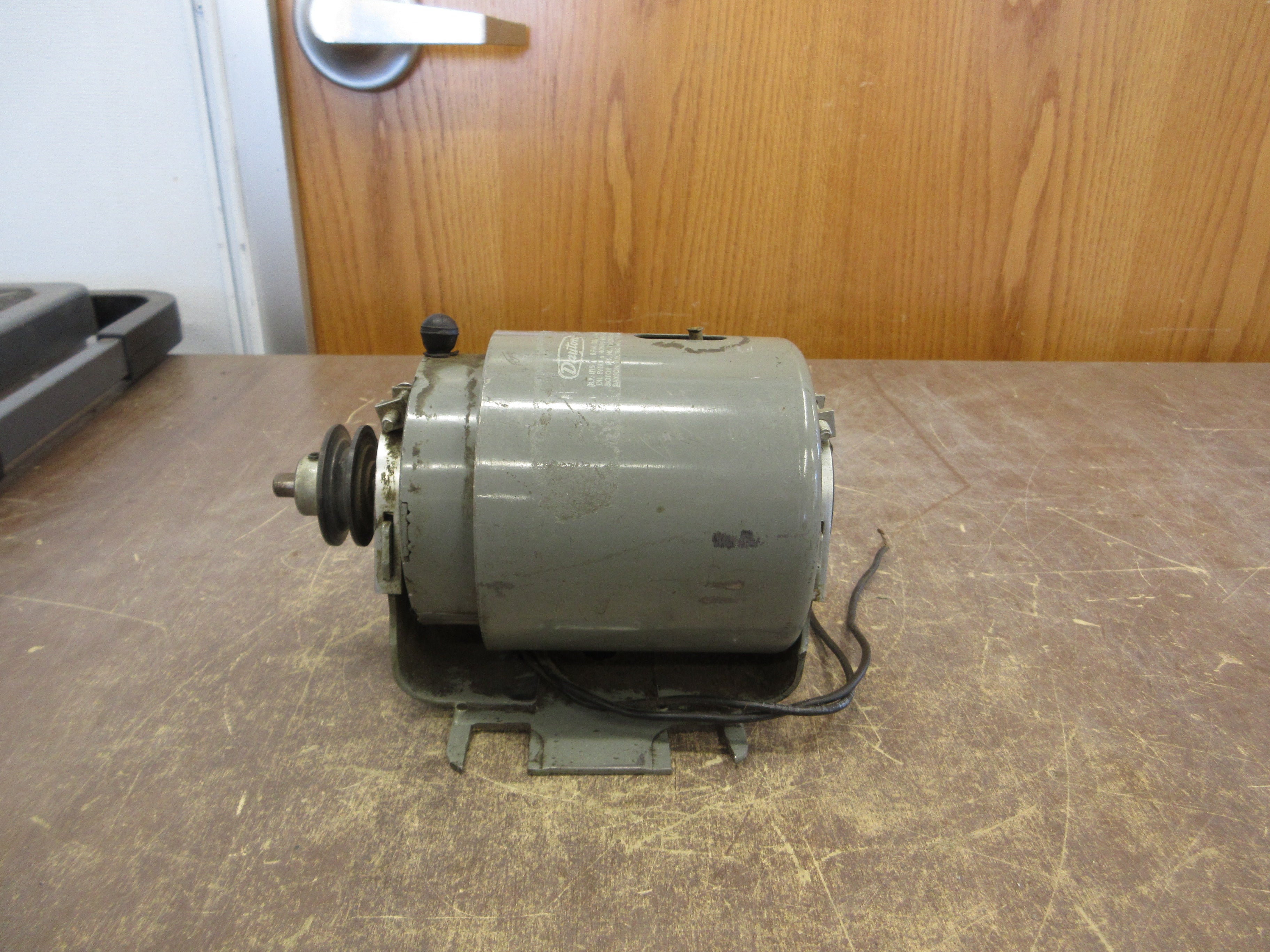 Dayton Motor 3M362 1/15HP 1800RPM 115V 60Hz Used