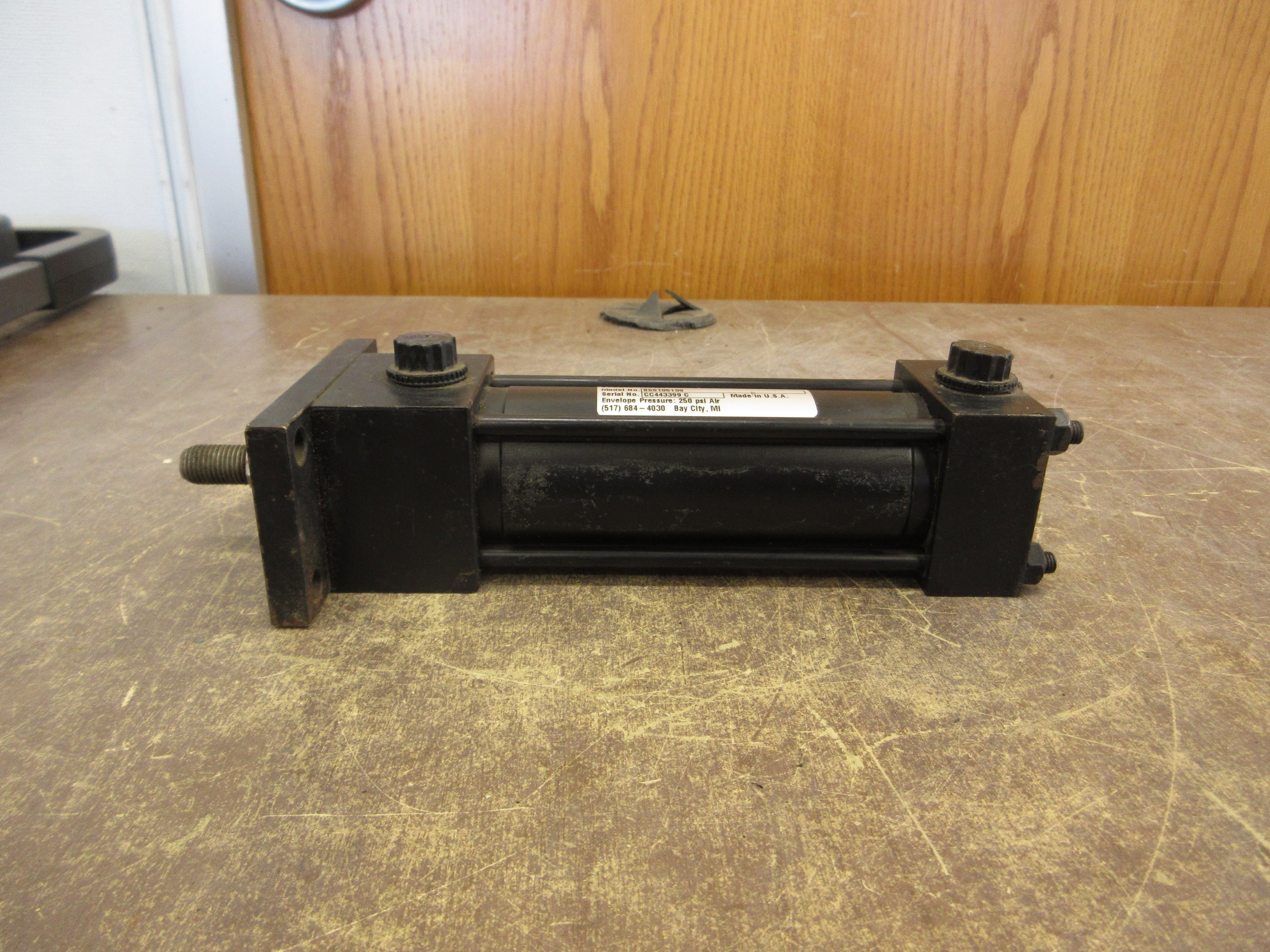 RWC Air Cylinder 855106109 250PSI Used