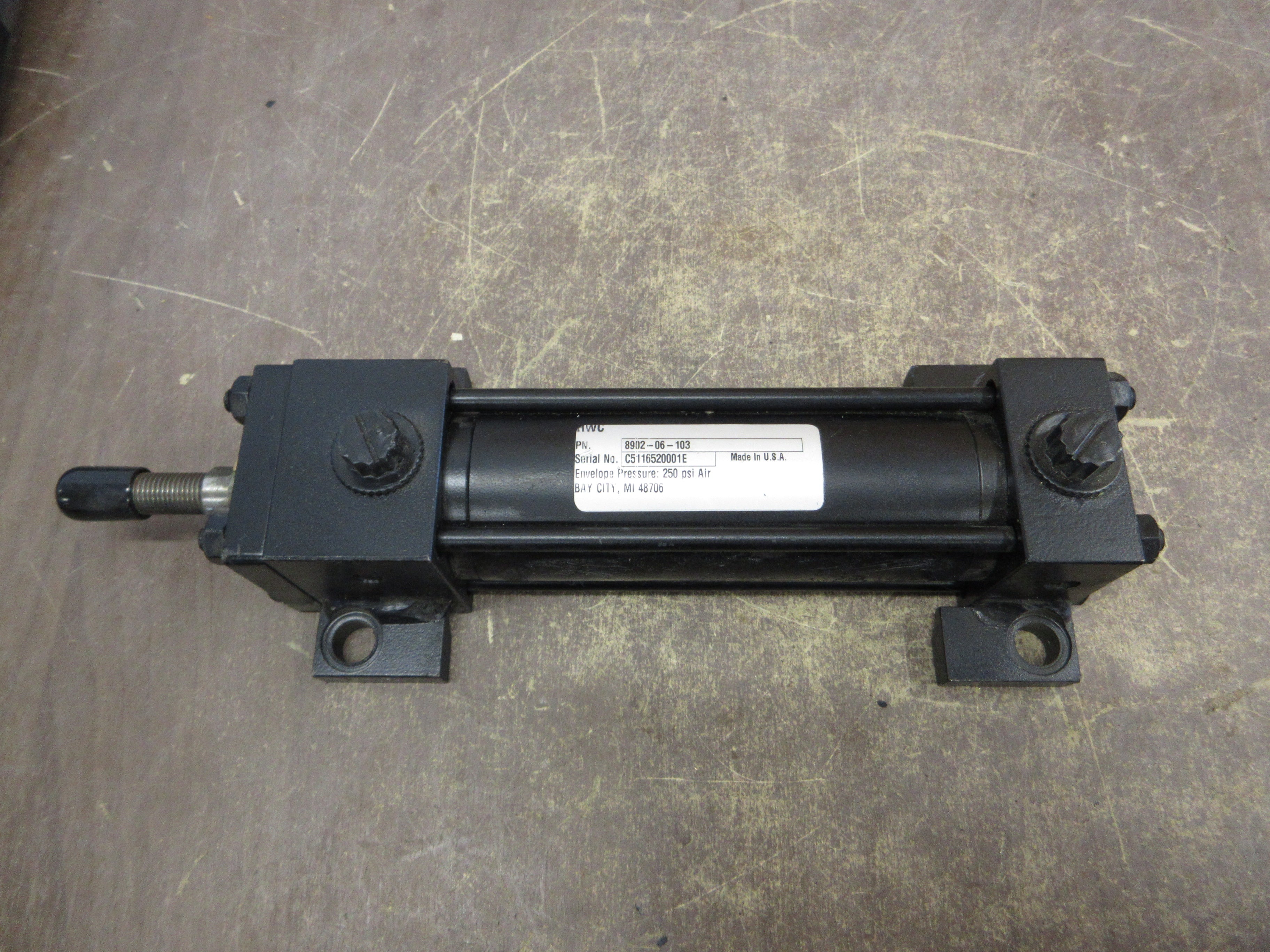 RWC Air Cylinder 8902-06-103 250PSI Used