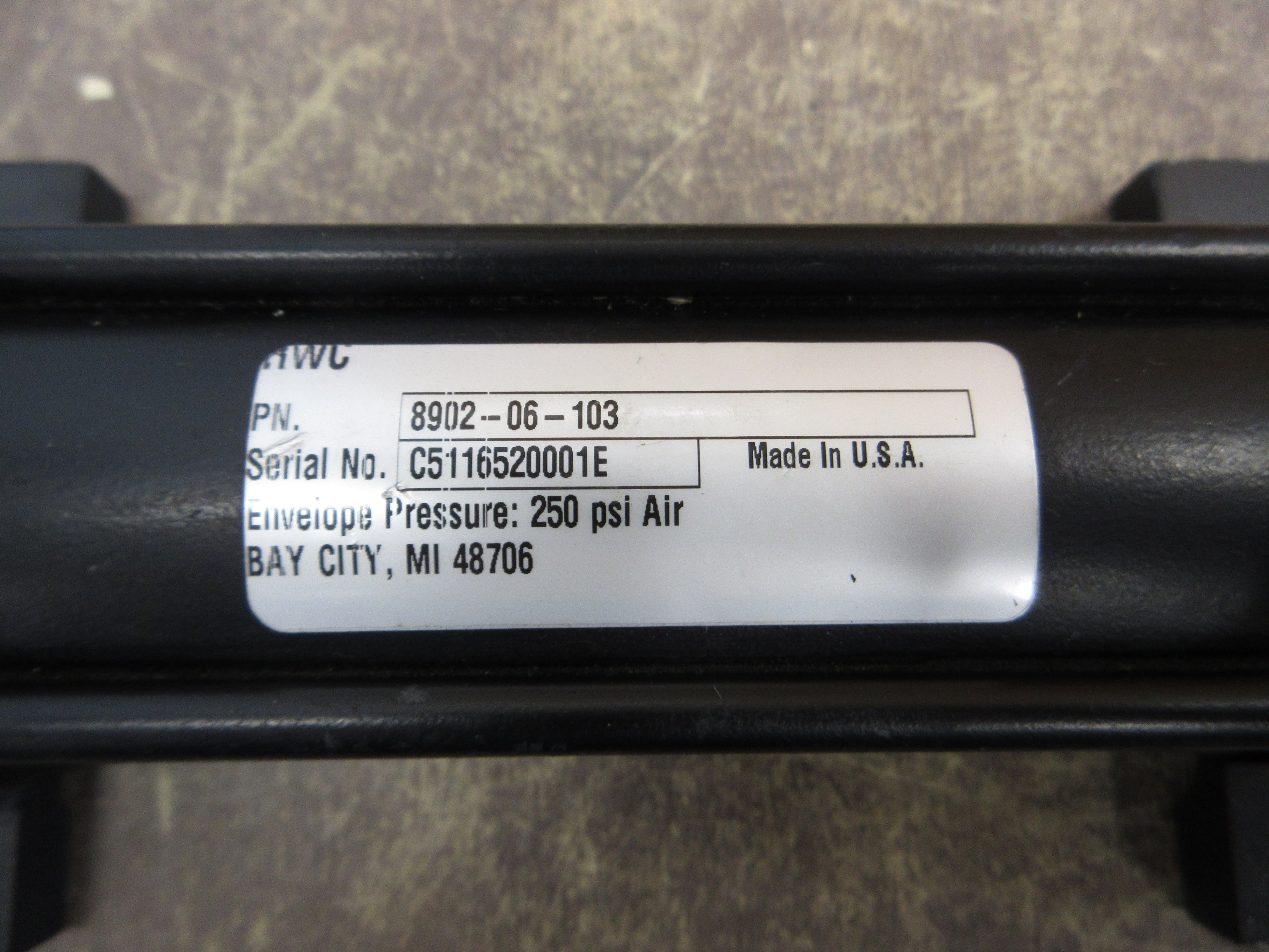 RWC Air Cylinder 8902-06-103 250PSI Used