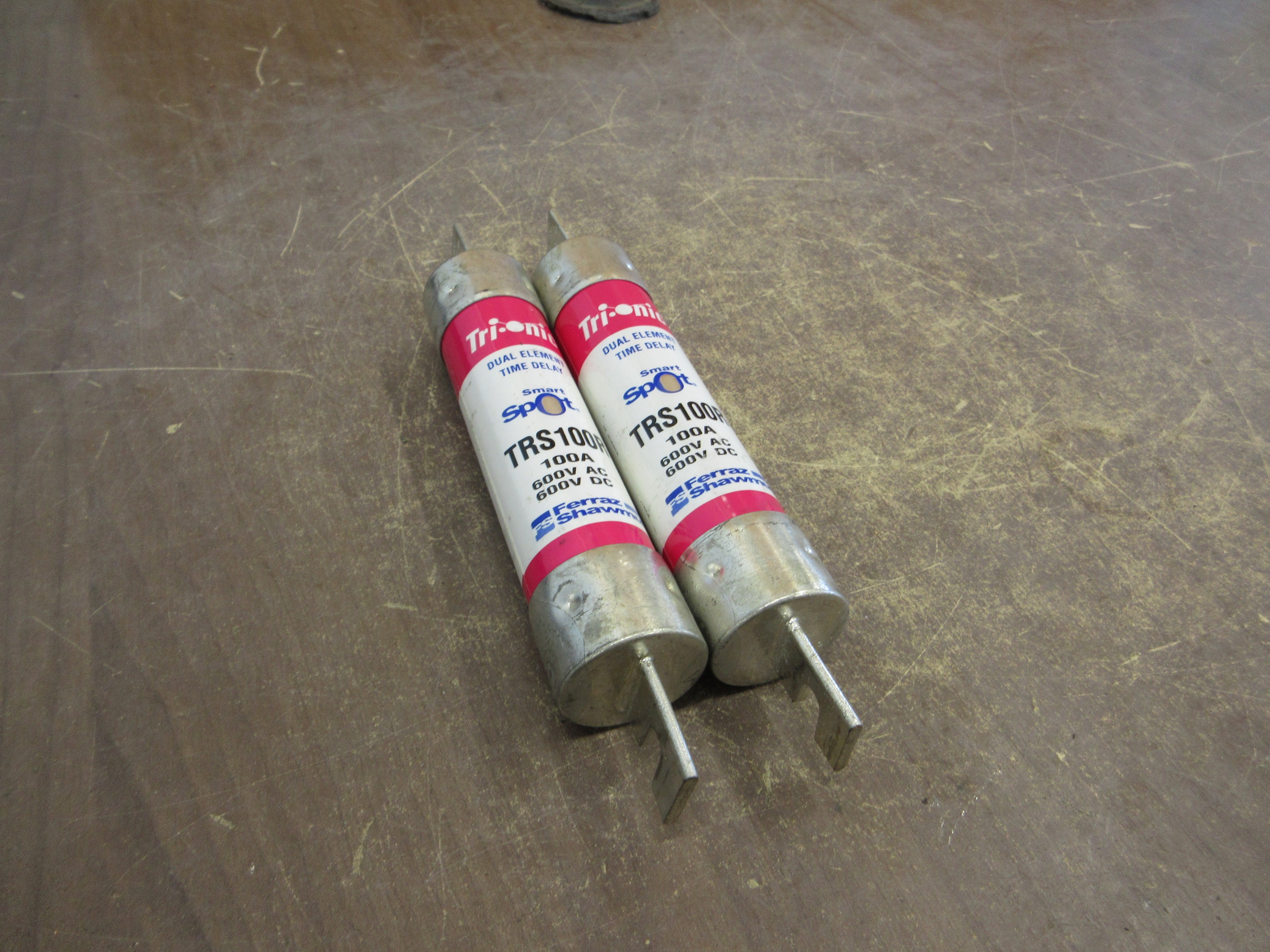 Ferraz Shawmut Tri-Onic Fuse TRS100R 100A 600V *Lot of 2* Used