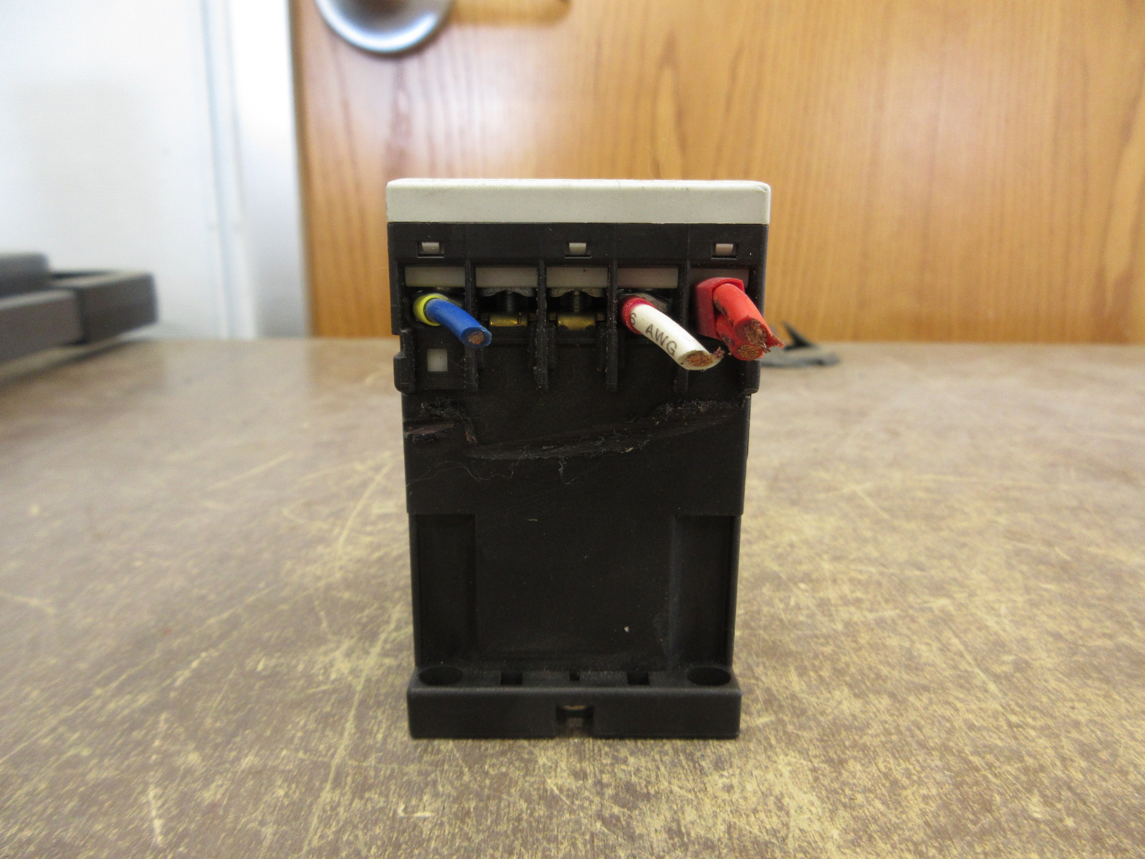 Siemens Sirius Contactor 3RT1016-1BB42 24VDC Coil 20A 600V Used