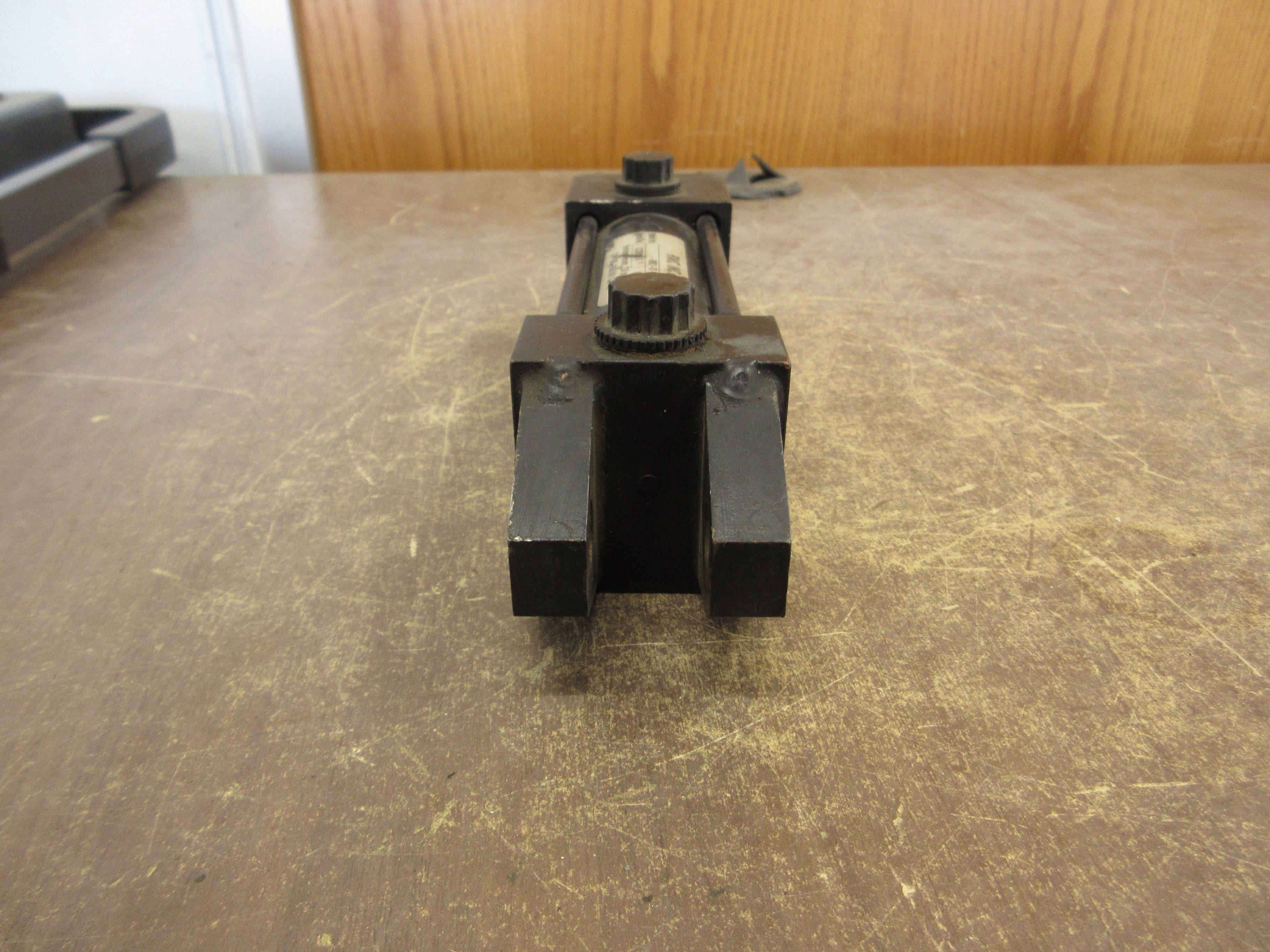 RWC Air Cylinder 8892-07-106 250 PSI Used