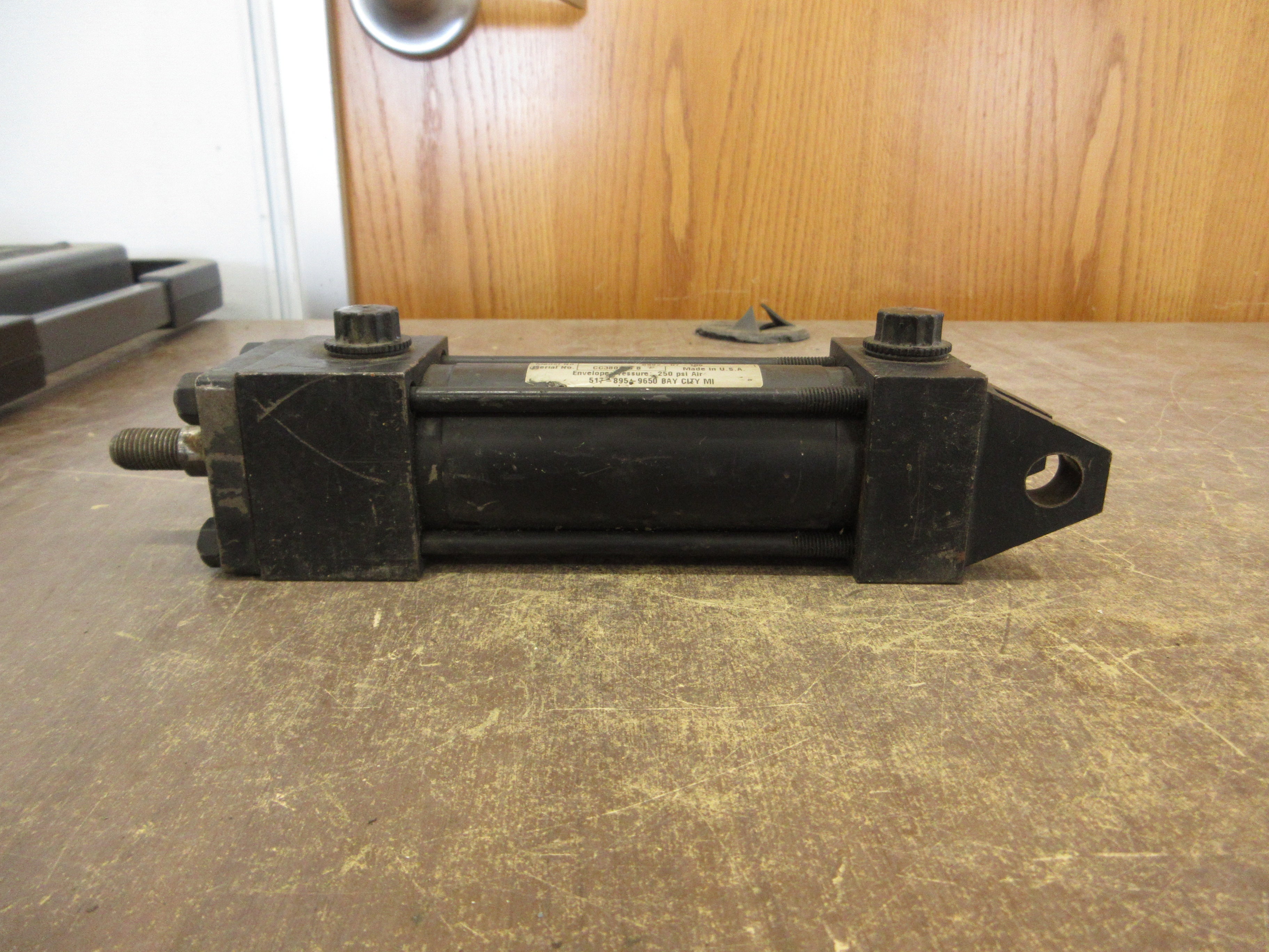 RWC Air Cylinder 8892-07-106 250 PSI Used