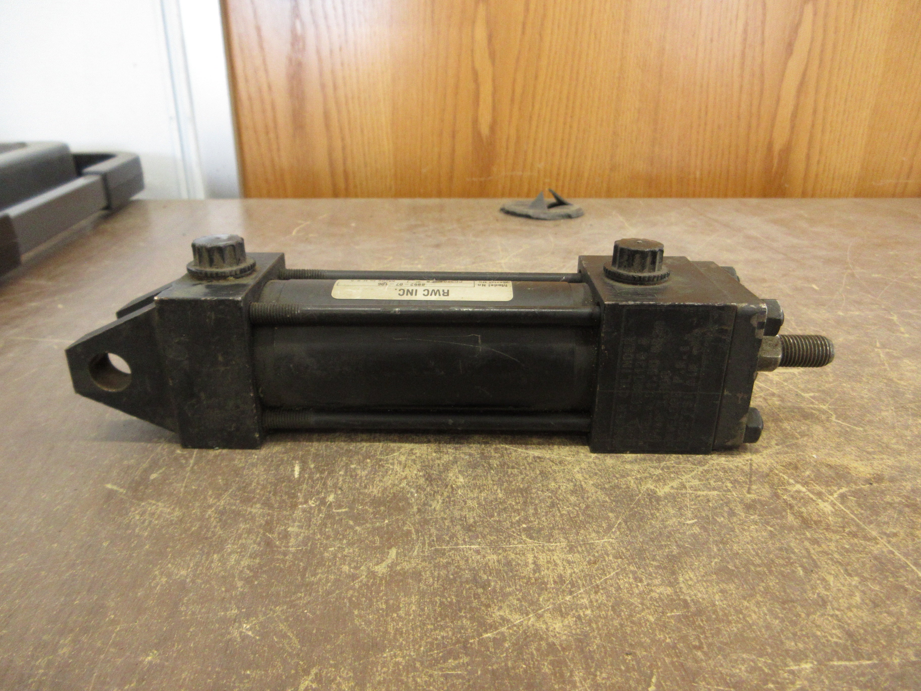 RWC Air Cylinder 8892-07-106 250 PSI Used