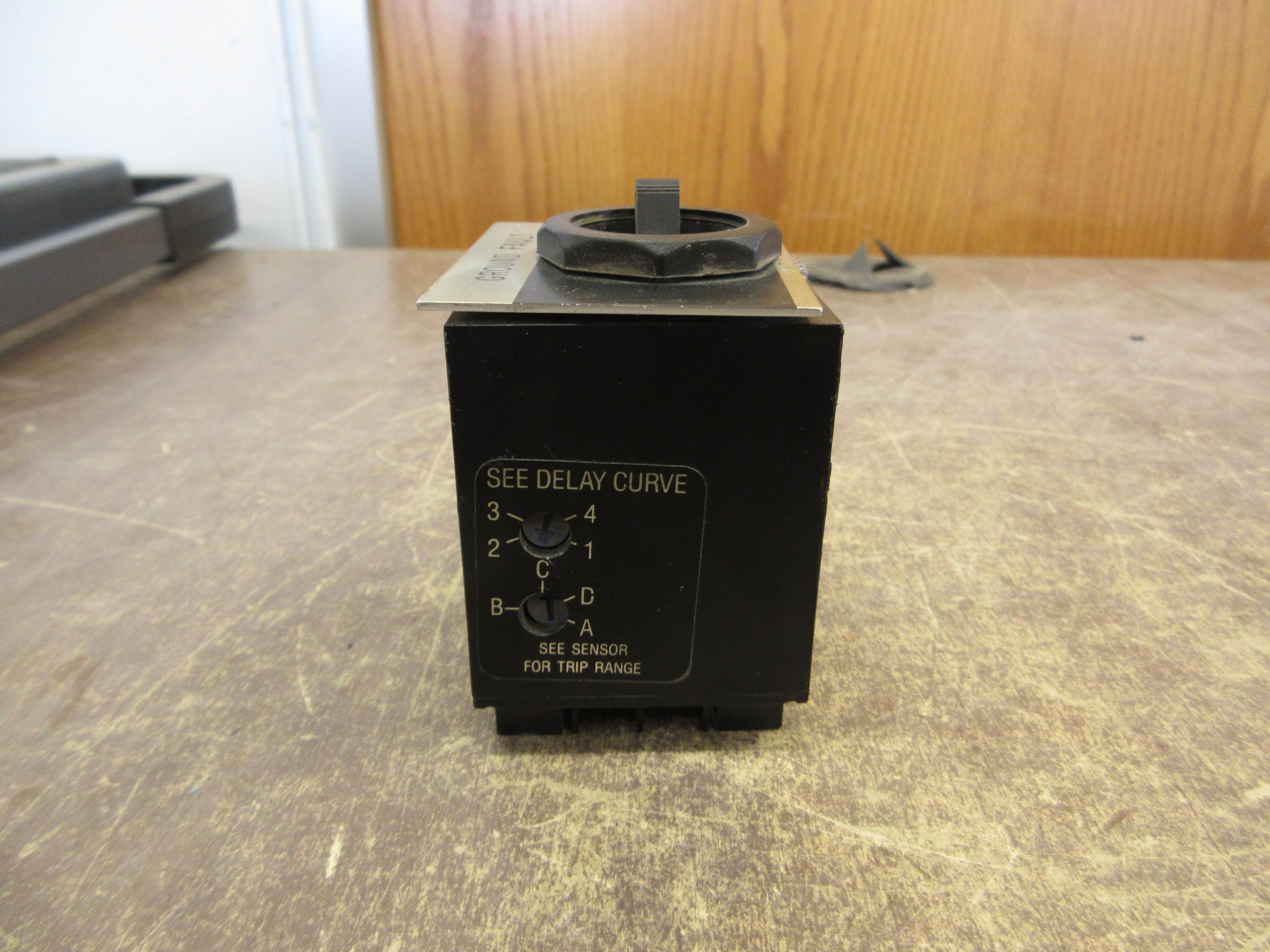 Instrument Transformers Ground Fault Relay GFM 262 Used