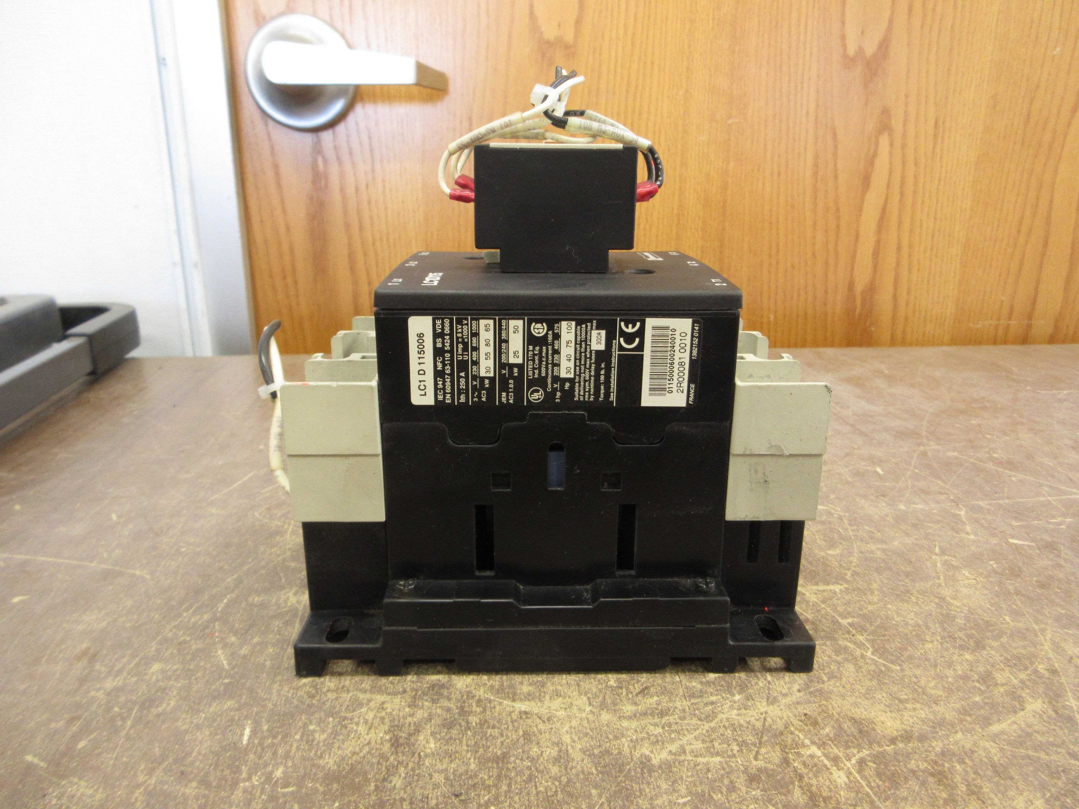Telemecanique Contactor LC1D115006 24V Coil 160A 600V w/ Aux Contact Block Used