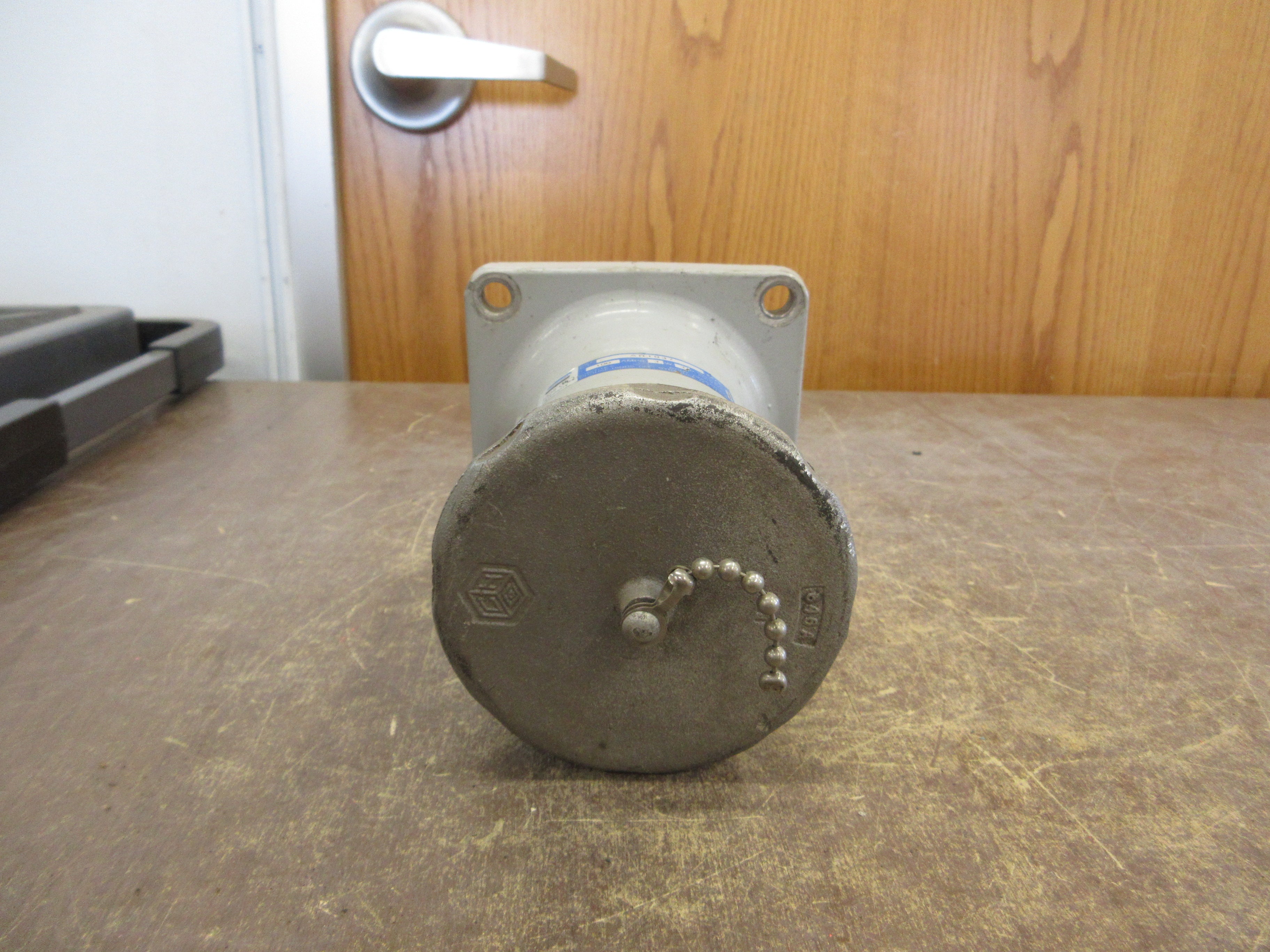 Crouse-Hinds Arktite Receptacle AR1037 M72 100A 600V 3W 3P Used