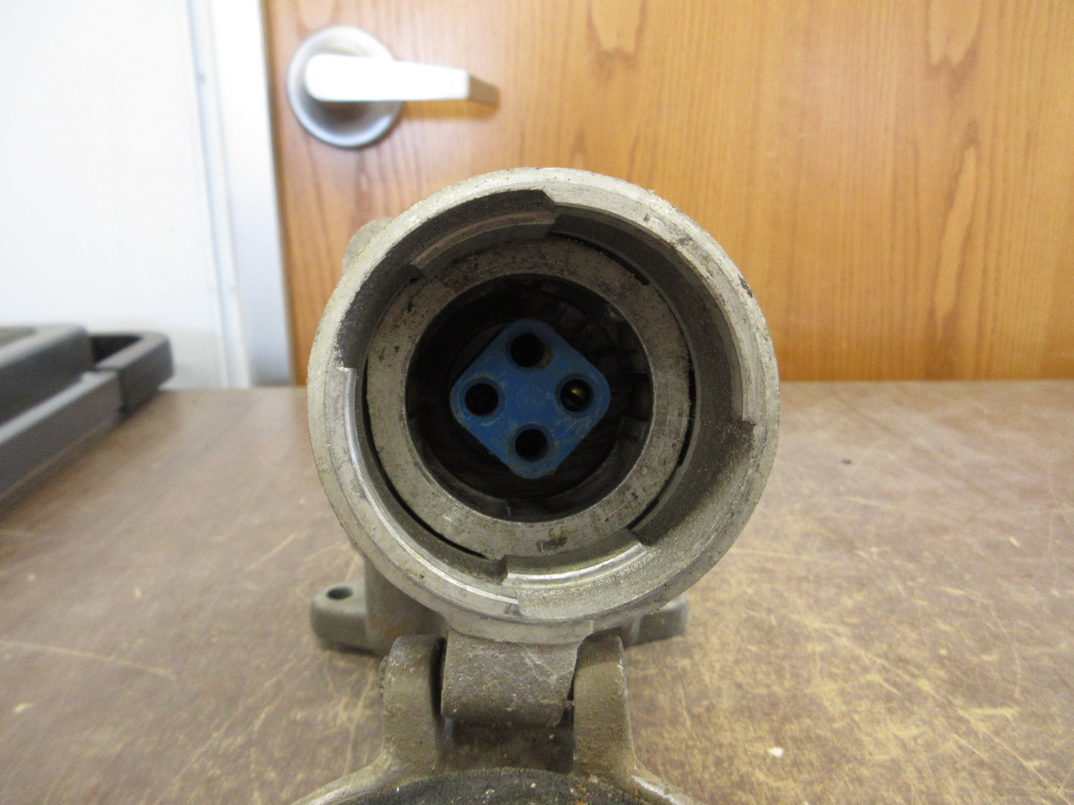 Crouse-Hinds Arktite Receptacle CESD2214NX Model M4 30A 230/460V 60Hz 3Ph Used