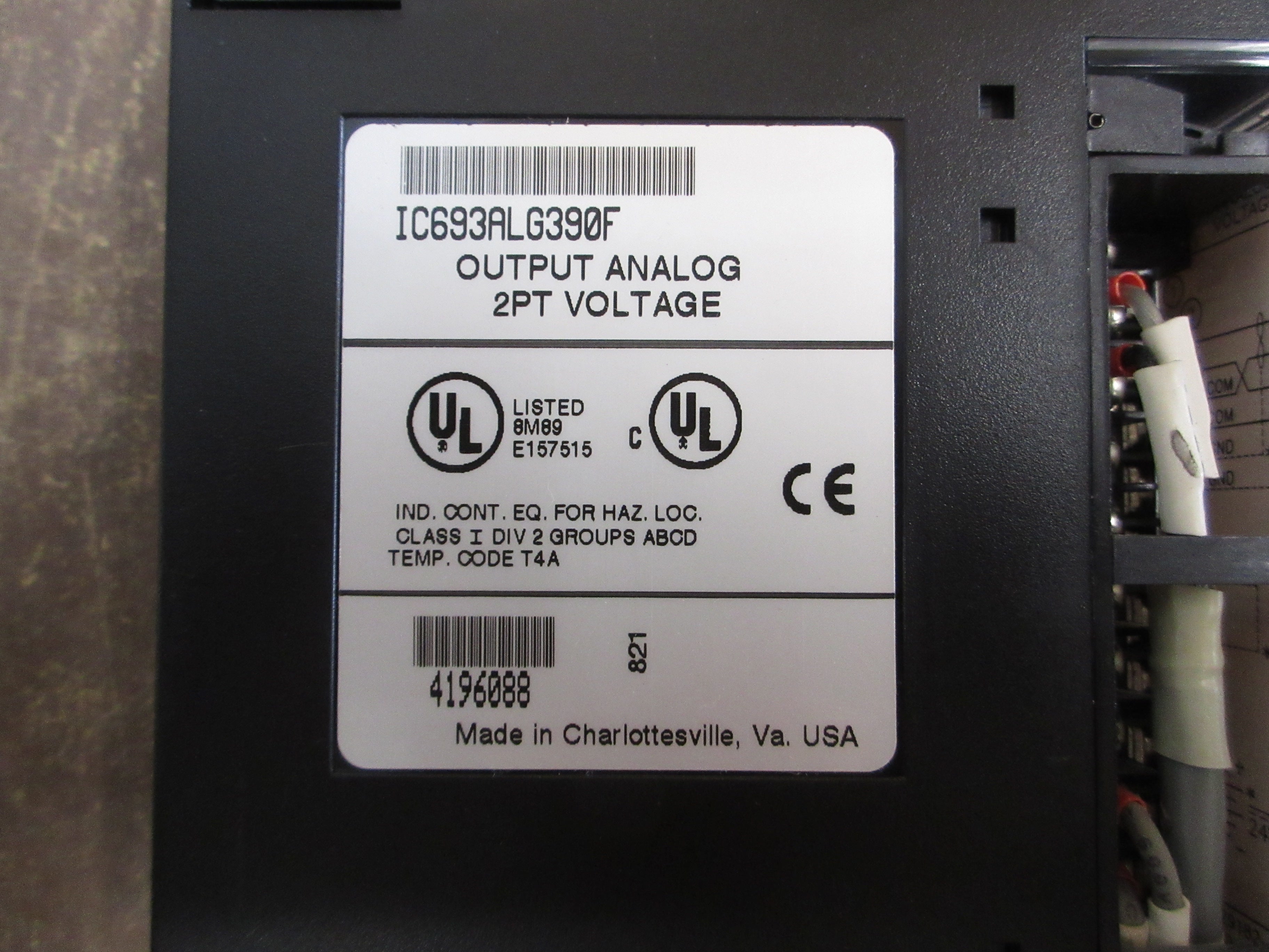 GE Fanuc Analog Output Module IC693ALG390F 2-PT Used