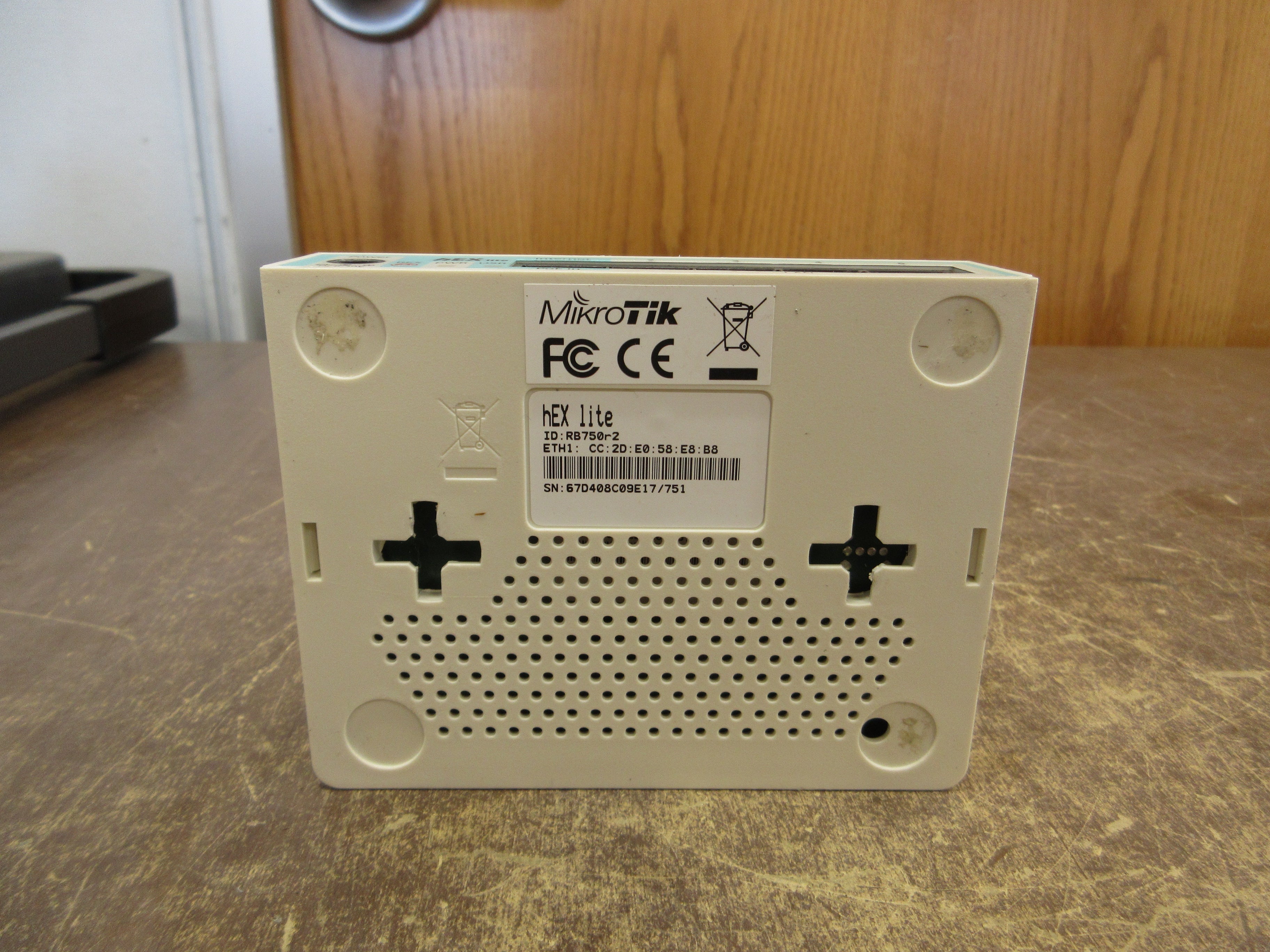 Mikrotik hEX Lite Routerboard RB750r2 Used