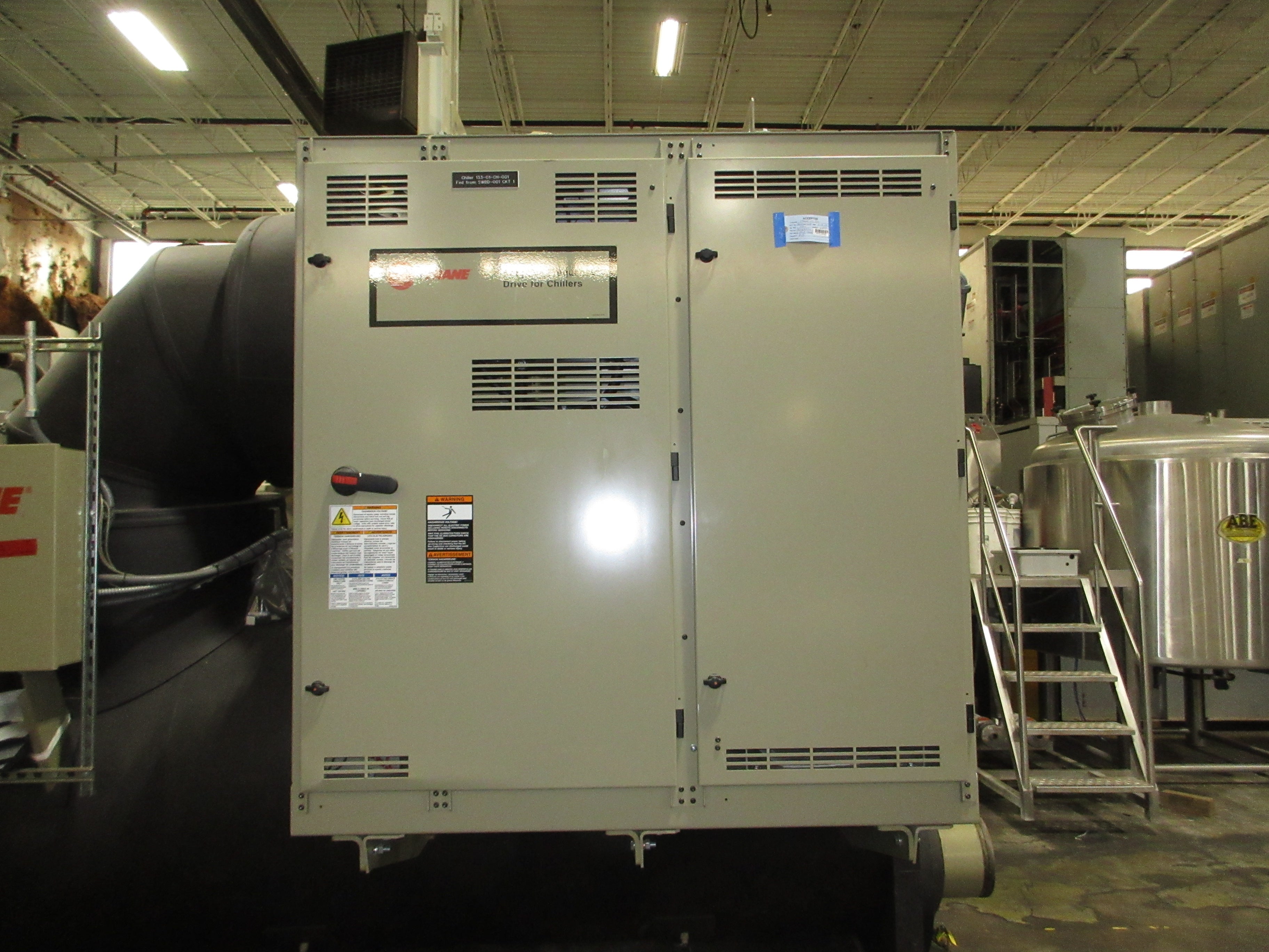 Trane CVHF760 Water Cooled Chiller CVHF760F15P0PC0303 760 ton 460V New Take Out