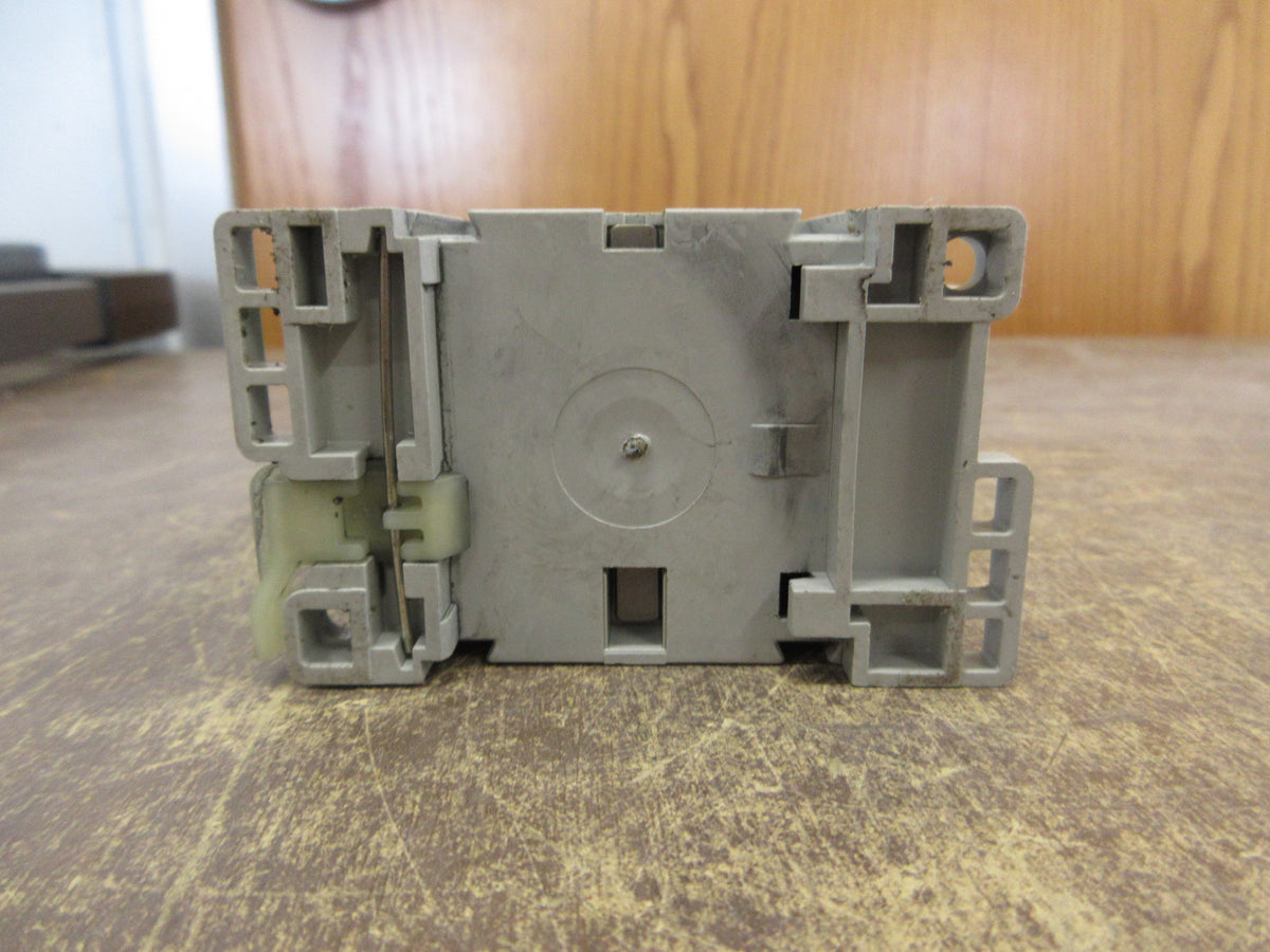 Allen-Bradley Contactor 100-C09*10 120V Coil 25A 600V w/ Aux Contact Block Used
