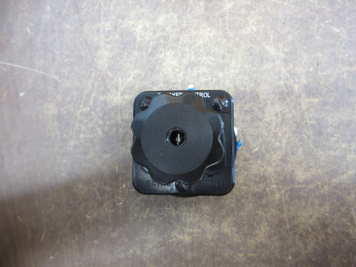 Electroswitch Series 24 Breaker Control Rotary Switch 2440D Used