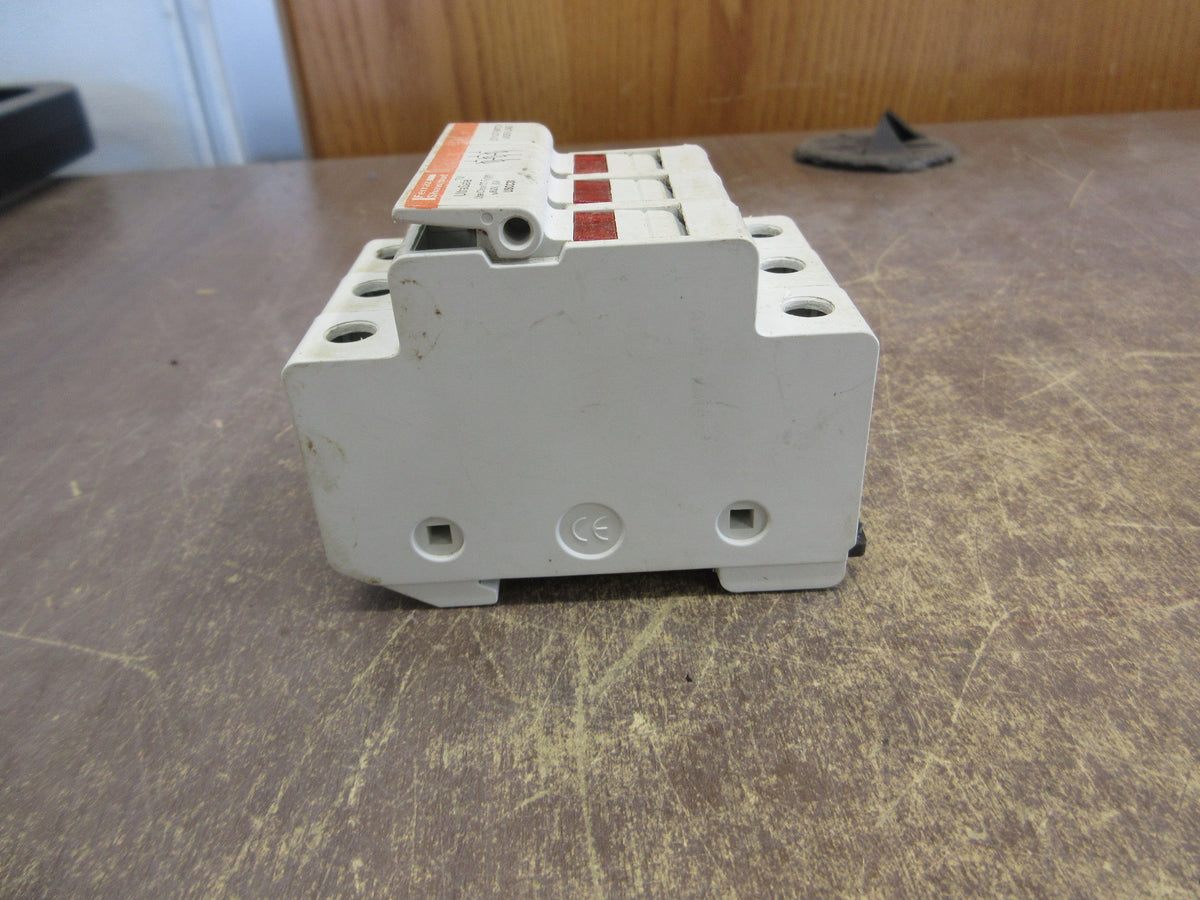 Ferraz Shawmut Ultrasafe Fuseholder USCC3I 30A 600V 3P Used