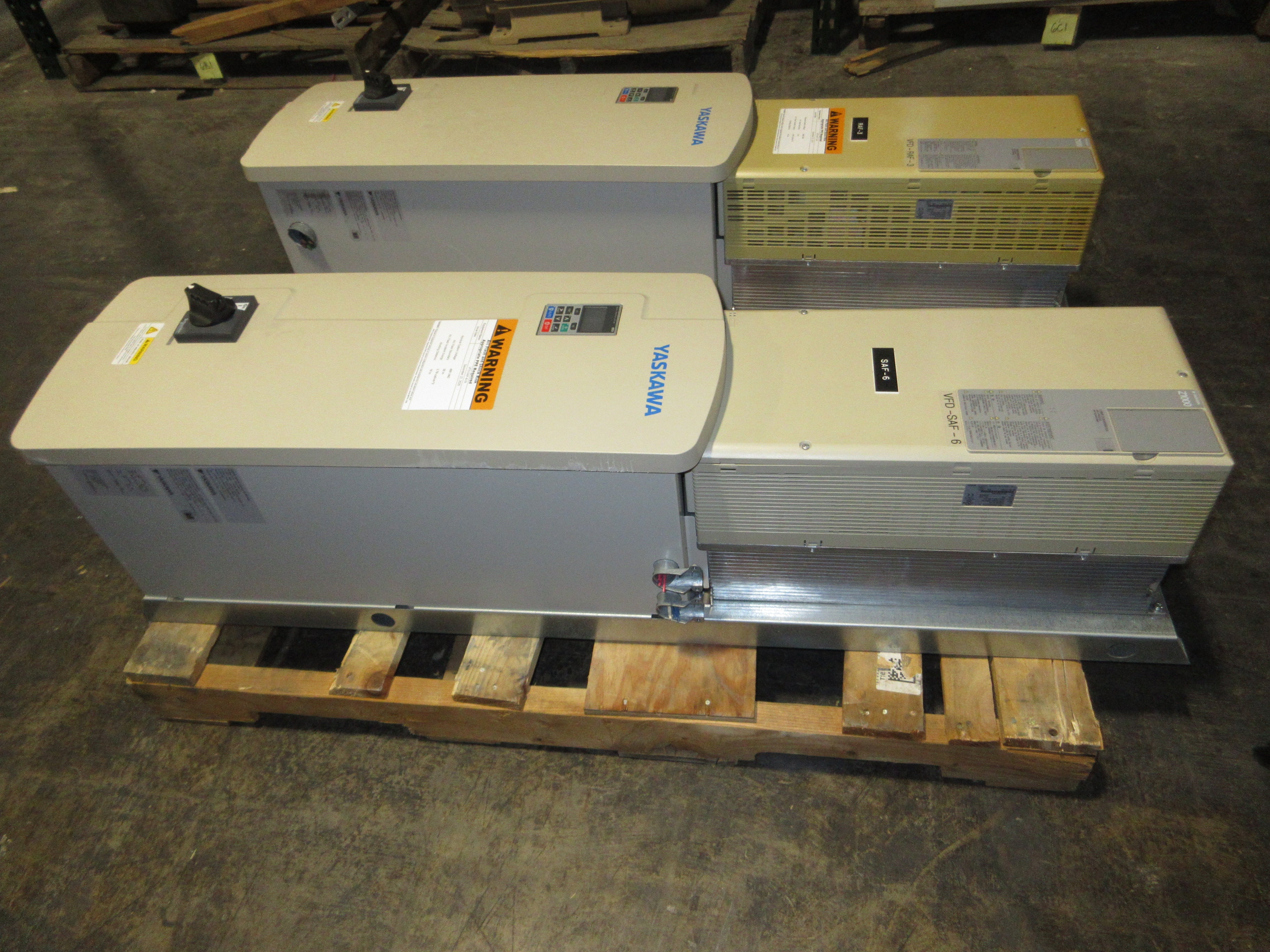 Yaskawa Z1000 AC Drive w/ Bypass Z1B1B065PMB 50HP 3Ph w/ Keypad Used