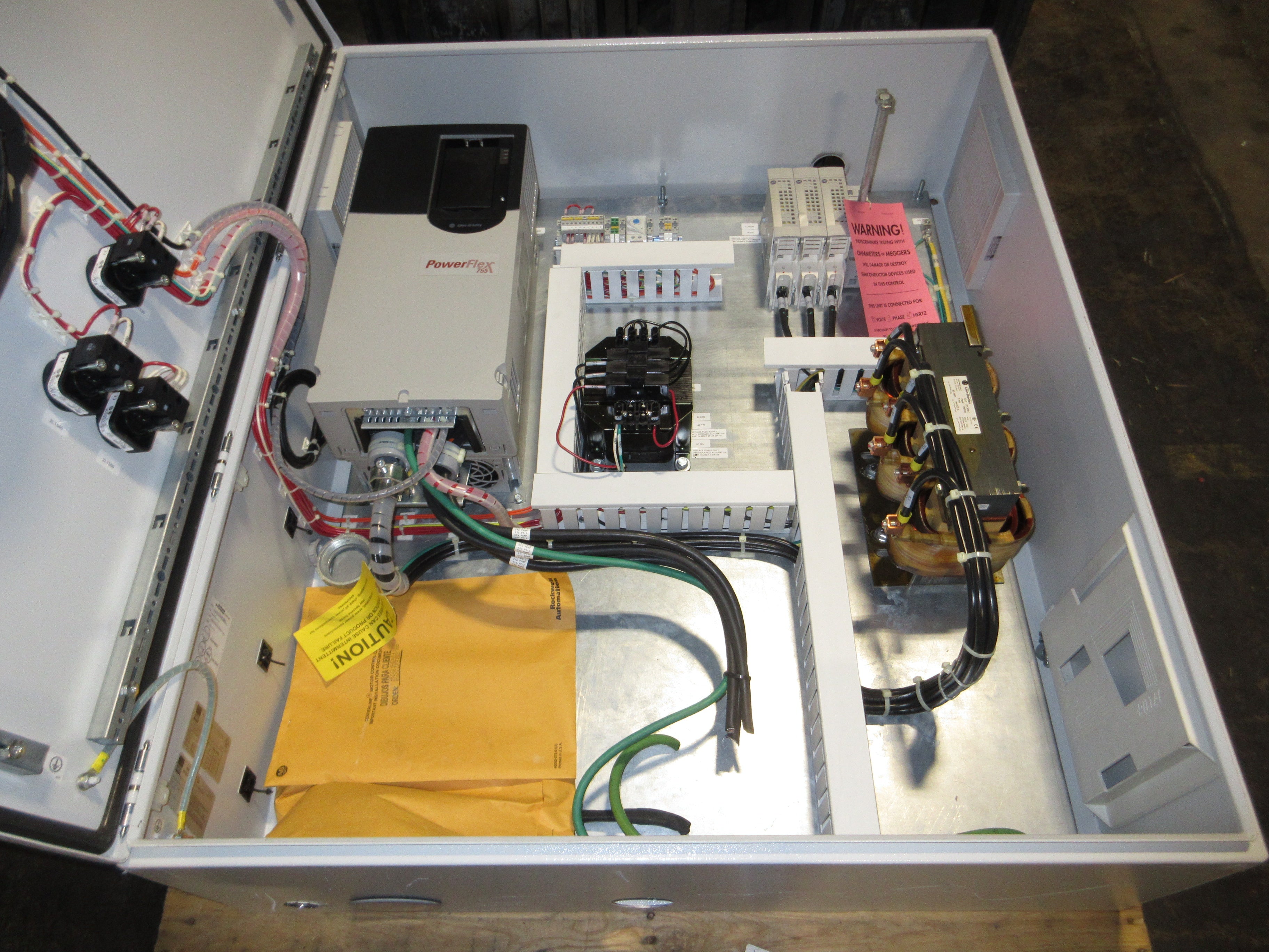 Rockwell Automation PowerFlex 755 AC Drive w/ Disconnect 50HP w/ Keypad Used