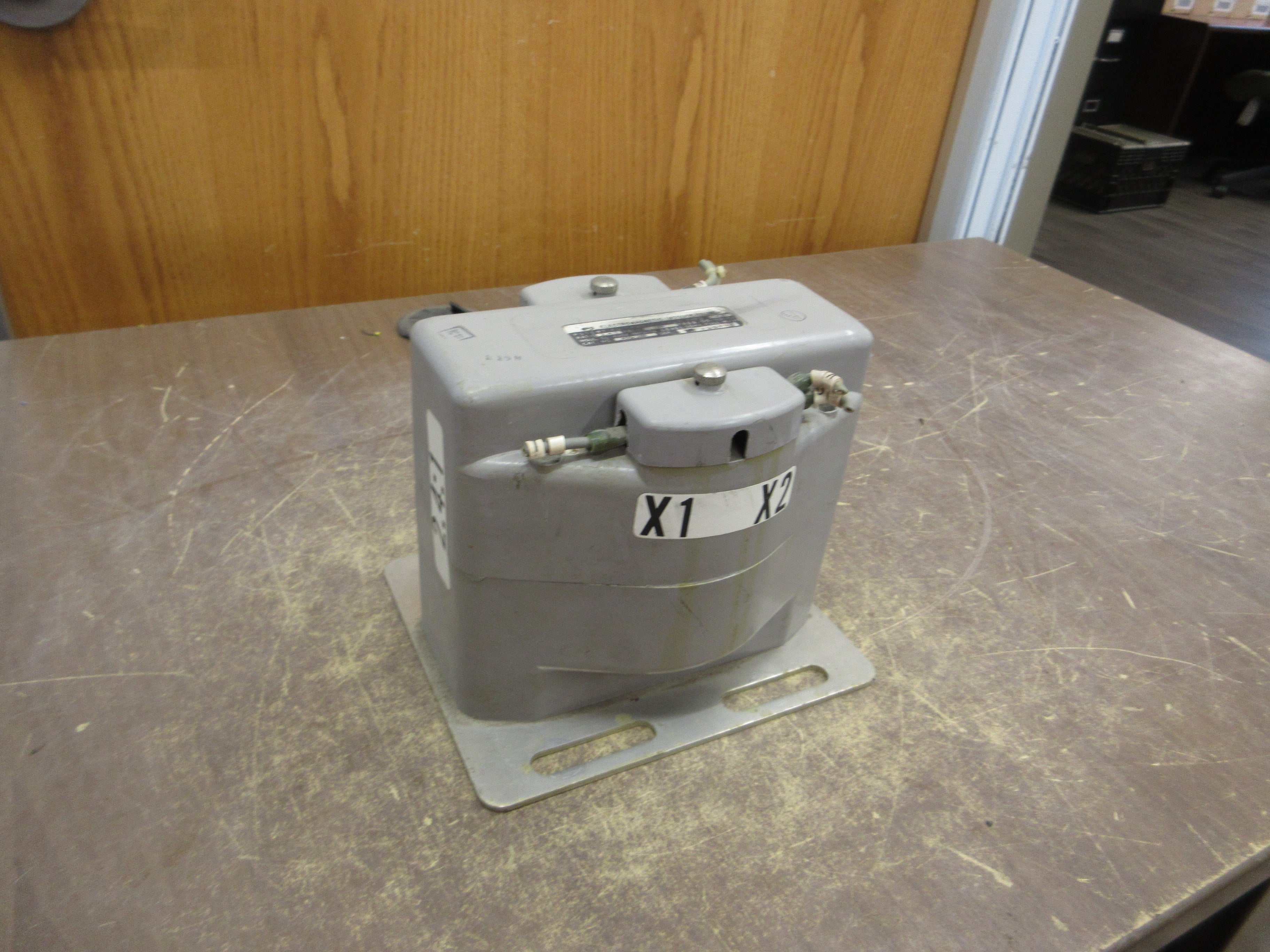 Electromagnetic Industries Potential Transformer 450-288 Pri: 288V Ratio 2.4:1