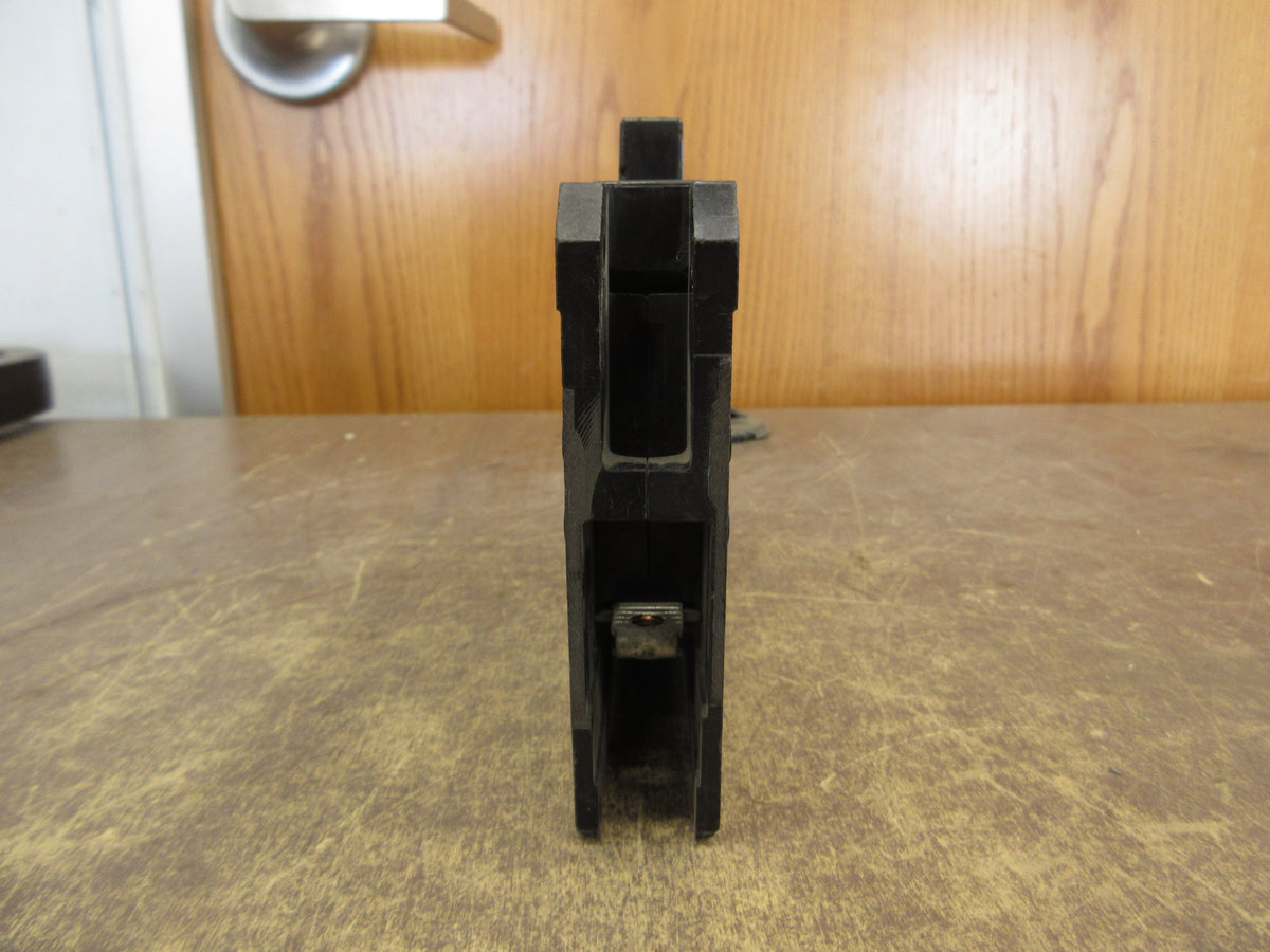 Gould ITE Circuit Breaker E41B030 30A 277V 1P Used
