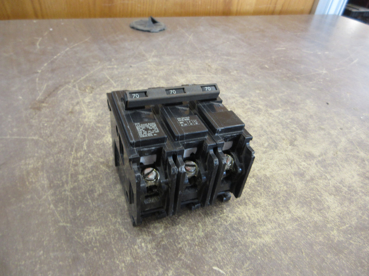 Siemens ITE Clip-On Circuit Breaker Q370 70A 240V 3P Used