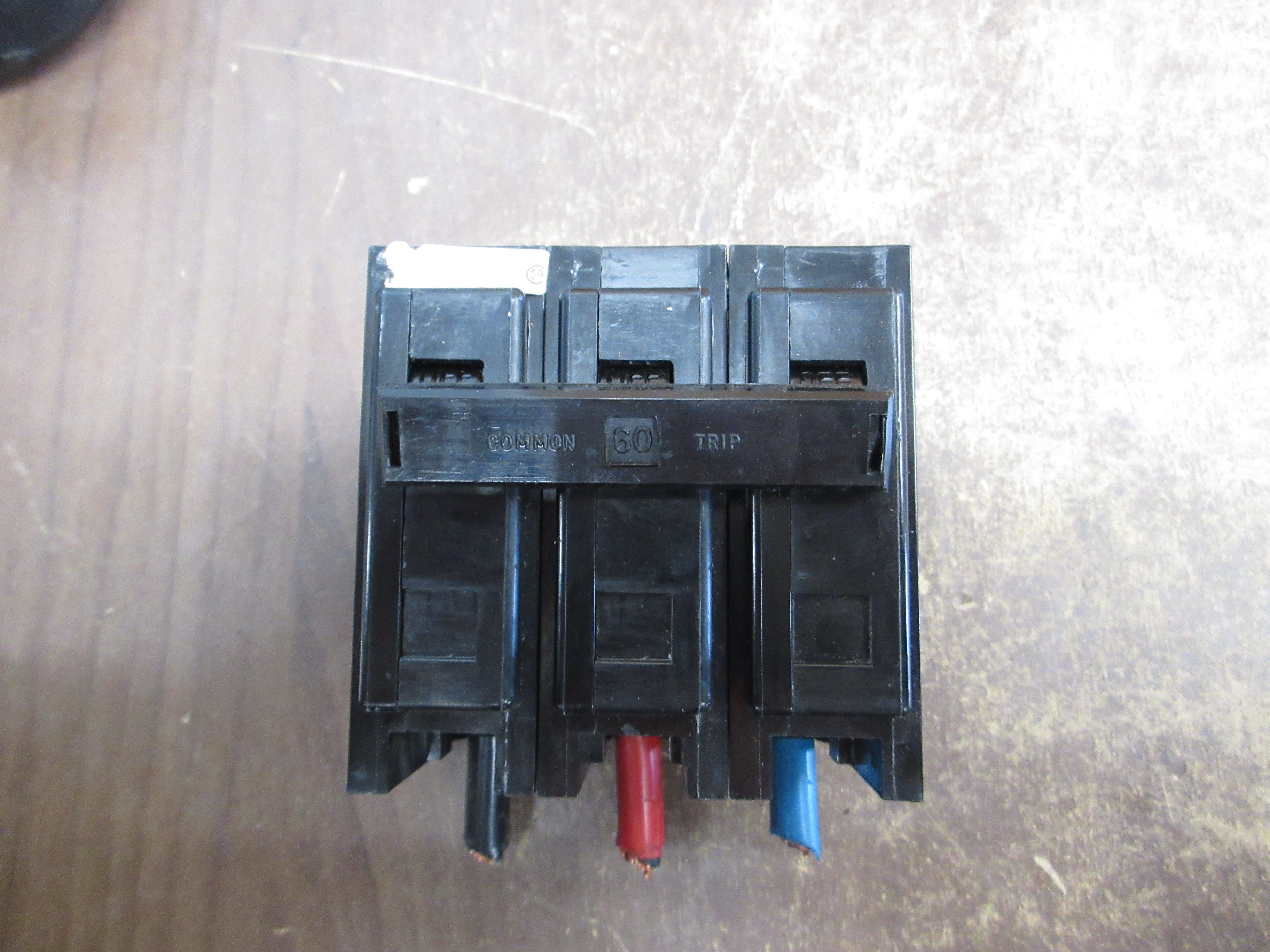 Cutler-Hammer Type BA Bolt-On Circuit Breaker BAB3060H 60A 240V 3P Used