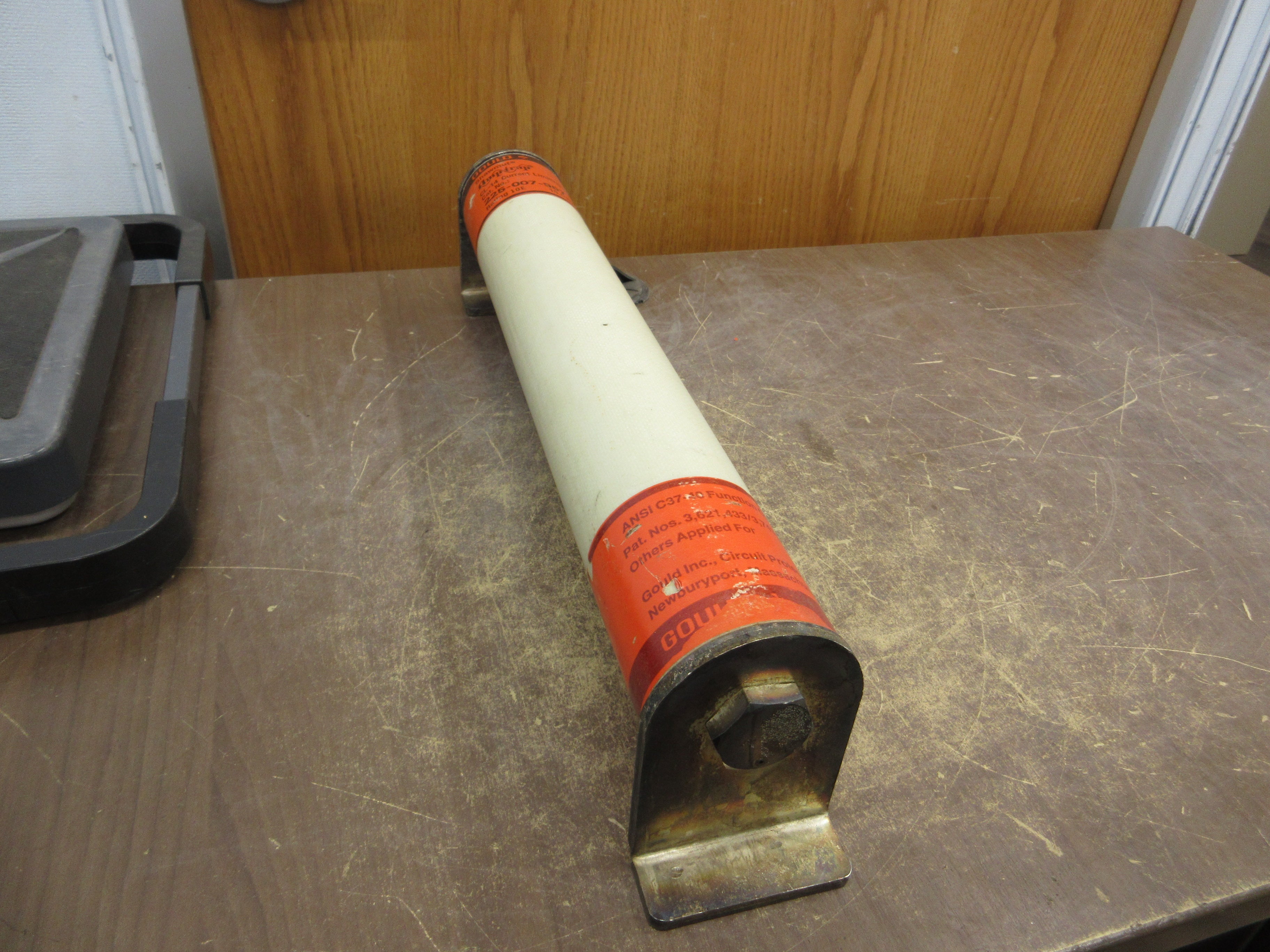 Gould Shawmut Amp-Trap Fuse 225-007-967 10E 15.5kV Used