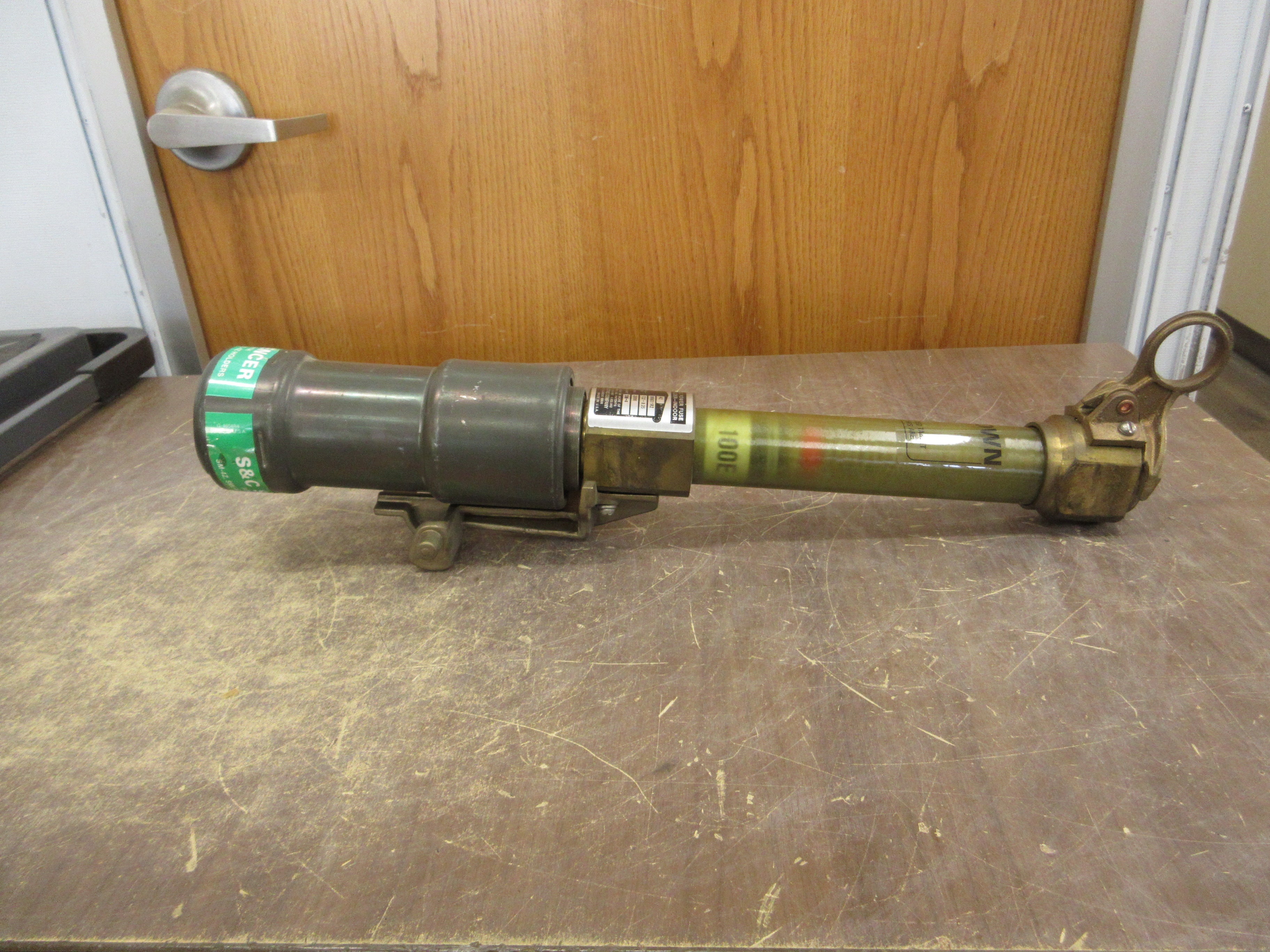 S&C SM-4Z Medium Voltage Fuse 86631R2 200E Max 7.2kV 100E Refill Used