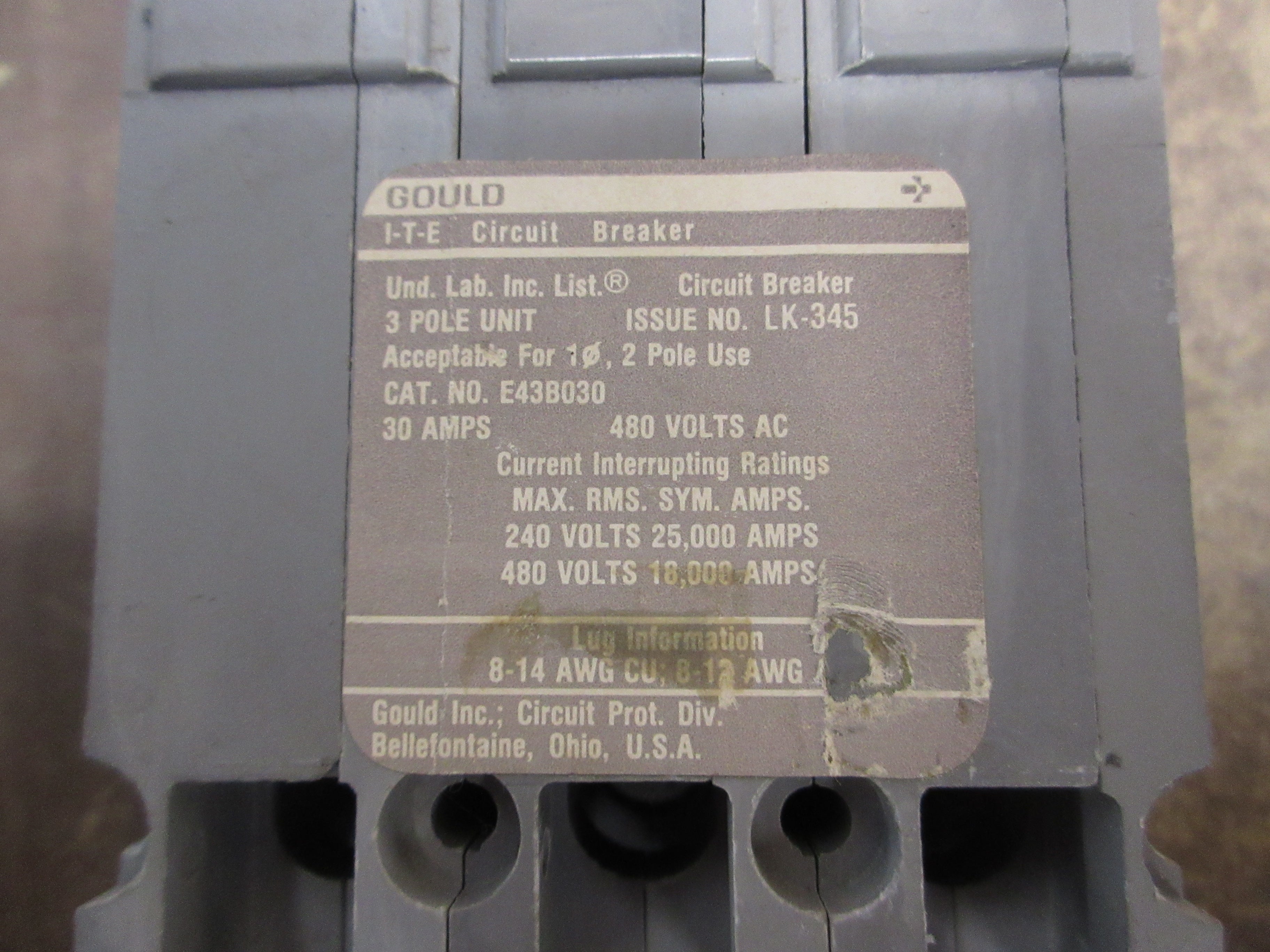 Gould ITE Circuit Breaker E43B030 30A 480V 3P Used