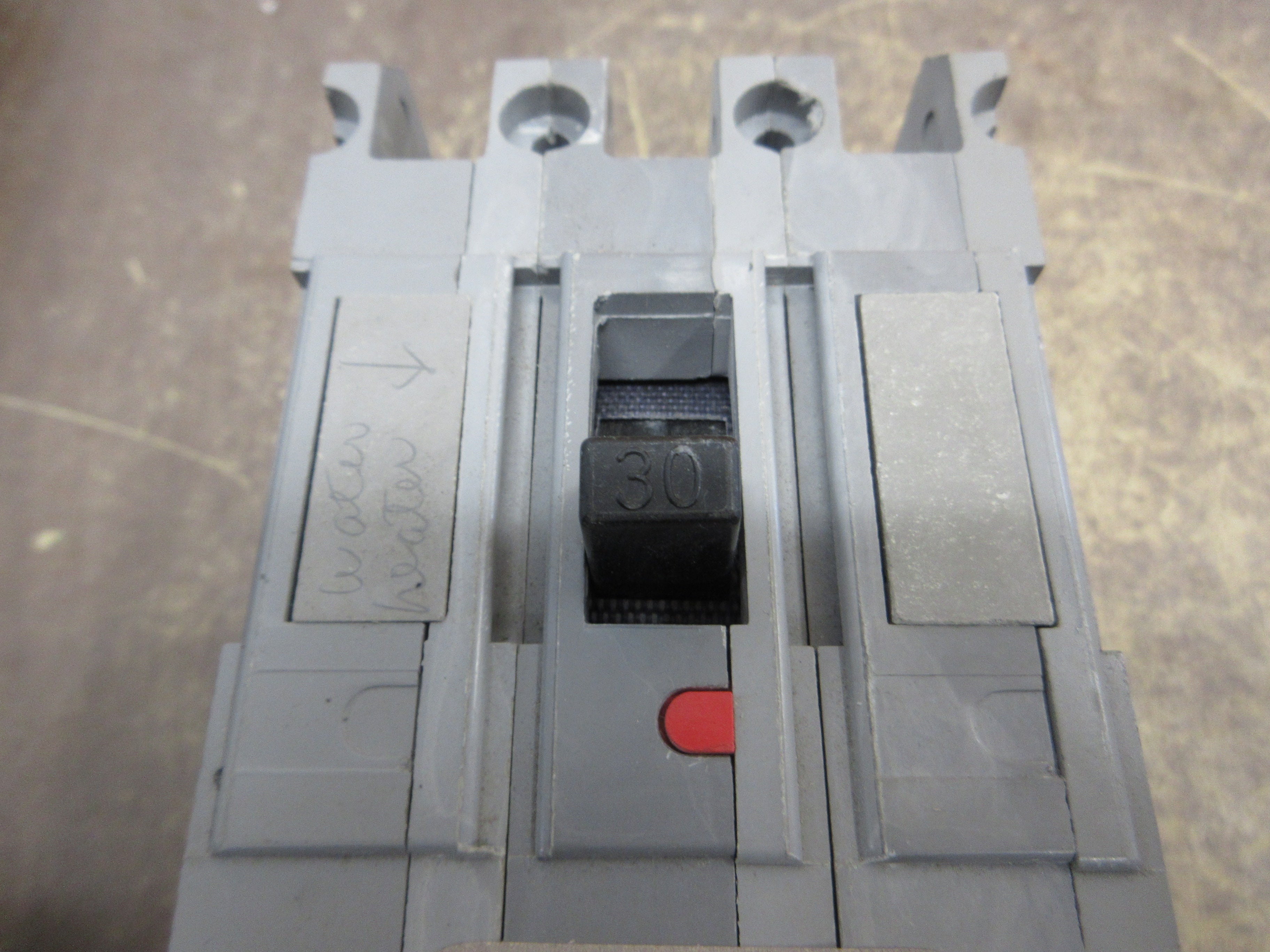 Gould ITE Circuit Breaker E43B030 30A 480V 3P Used